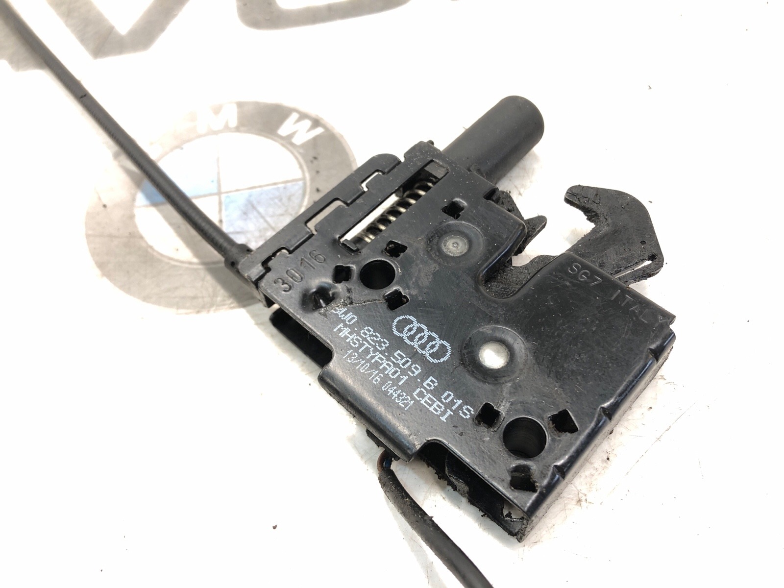 замок капота, 5000 рублей, Москва