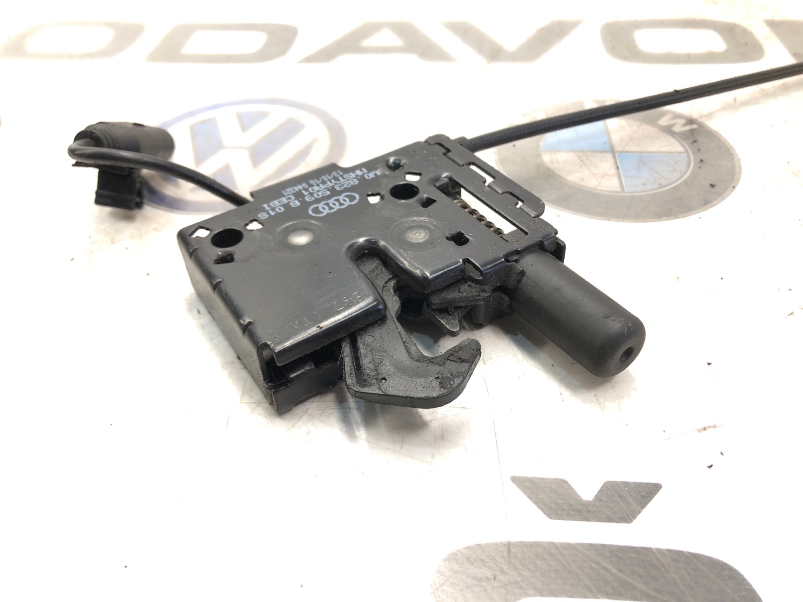 замок капота, 5000 рублей, Москва