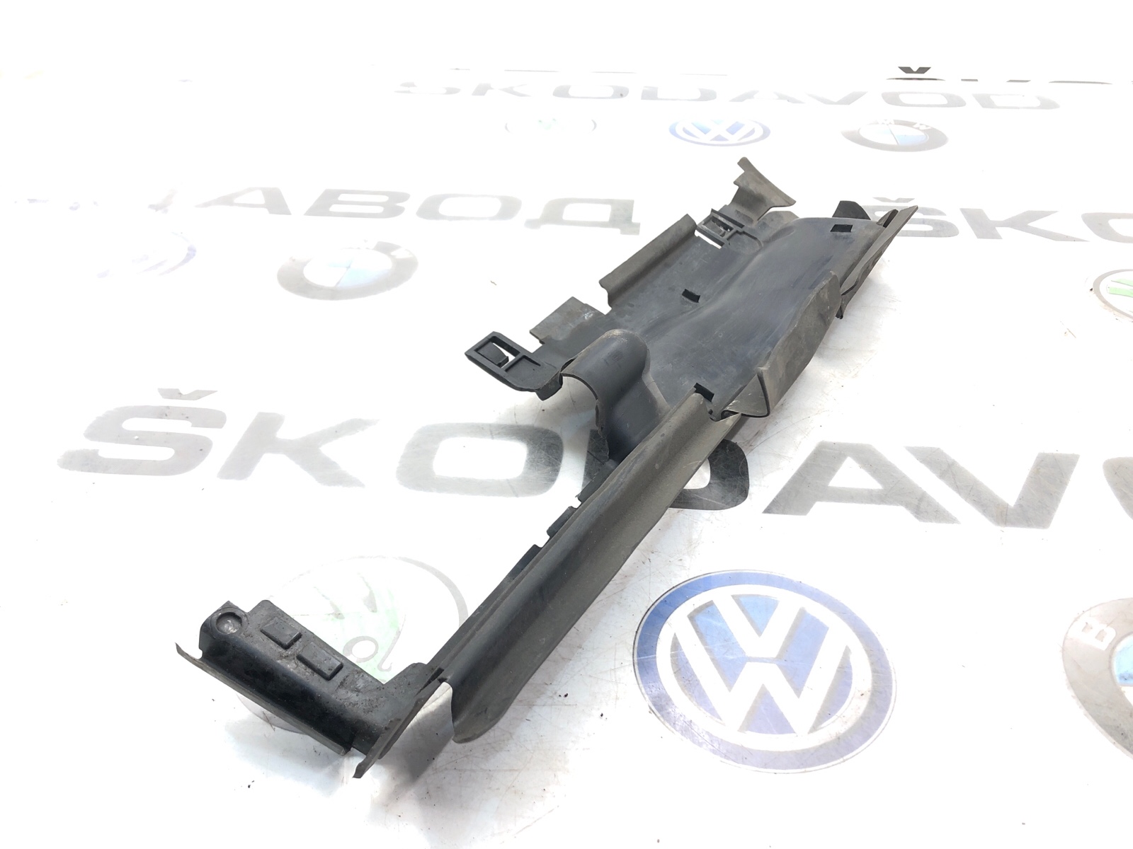 Дефлектор радиатора, 2000 рублей, Москва