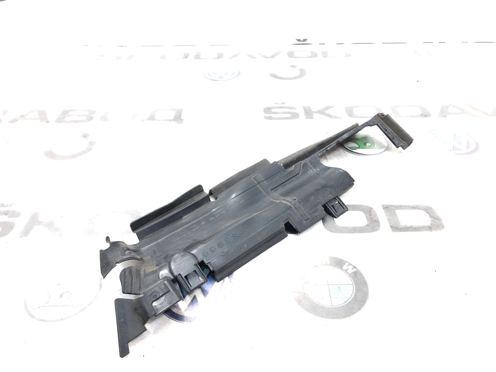 Дефлектор радиатора, 2000 рублей, Москва