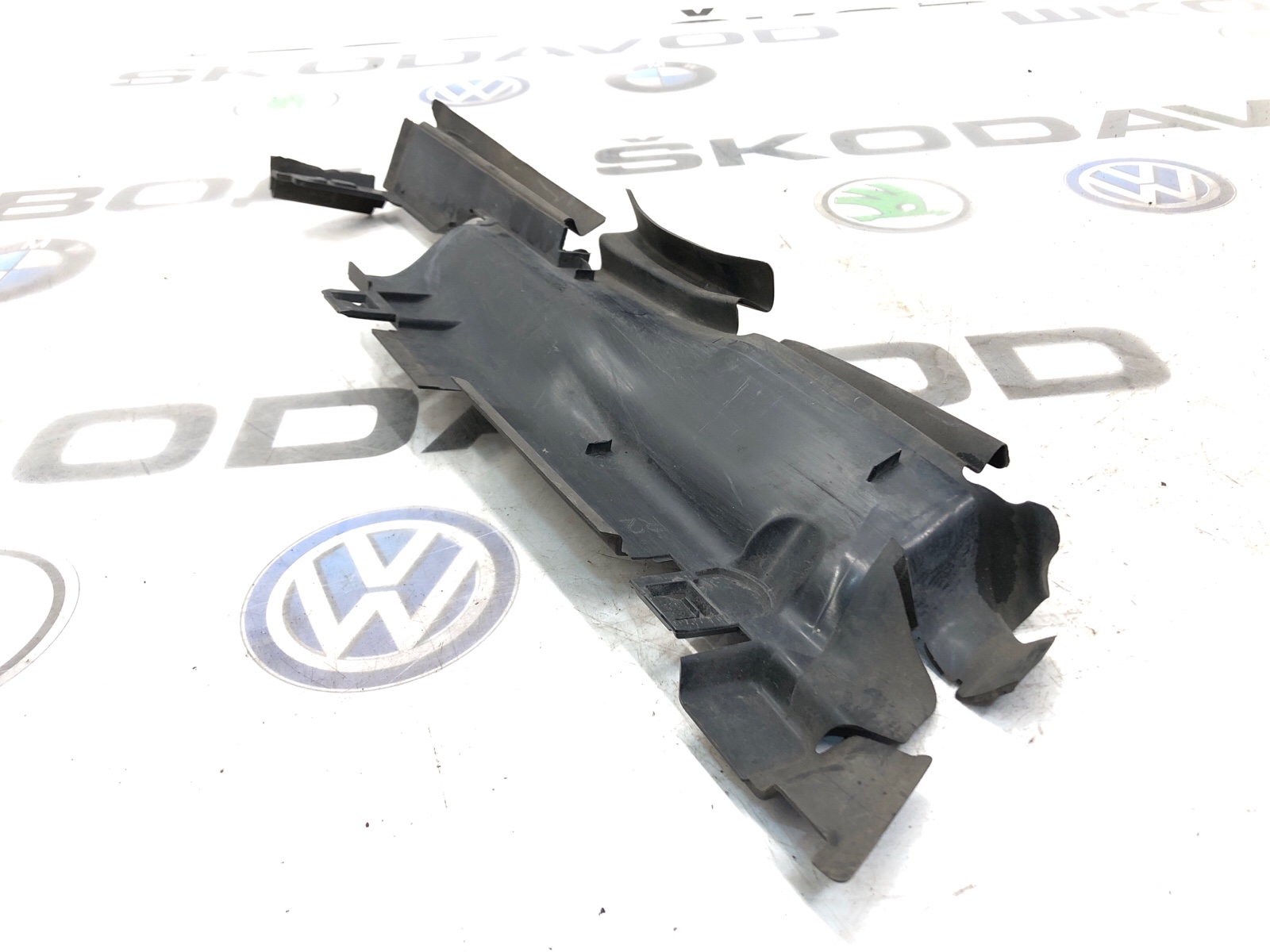 Дефлектор радиатора, 2000 рублей, Москва