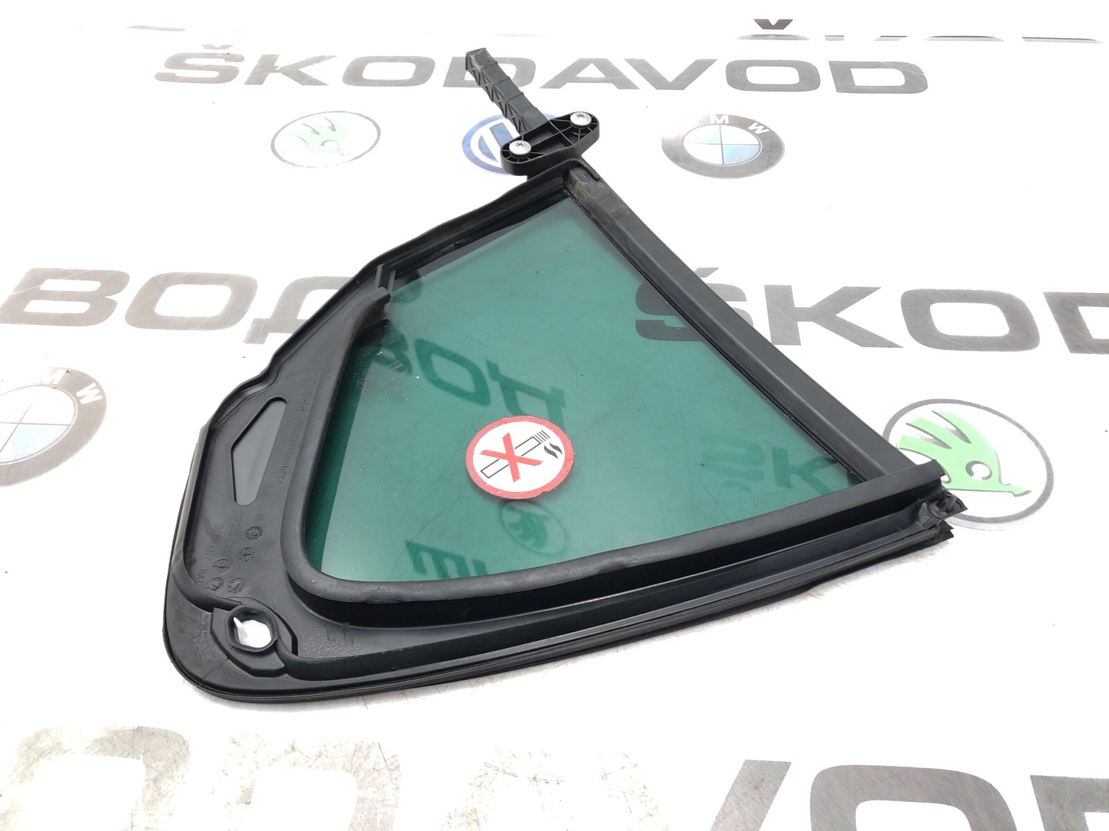 форточка двери, 3000 рублей, Москва