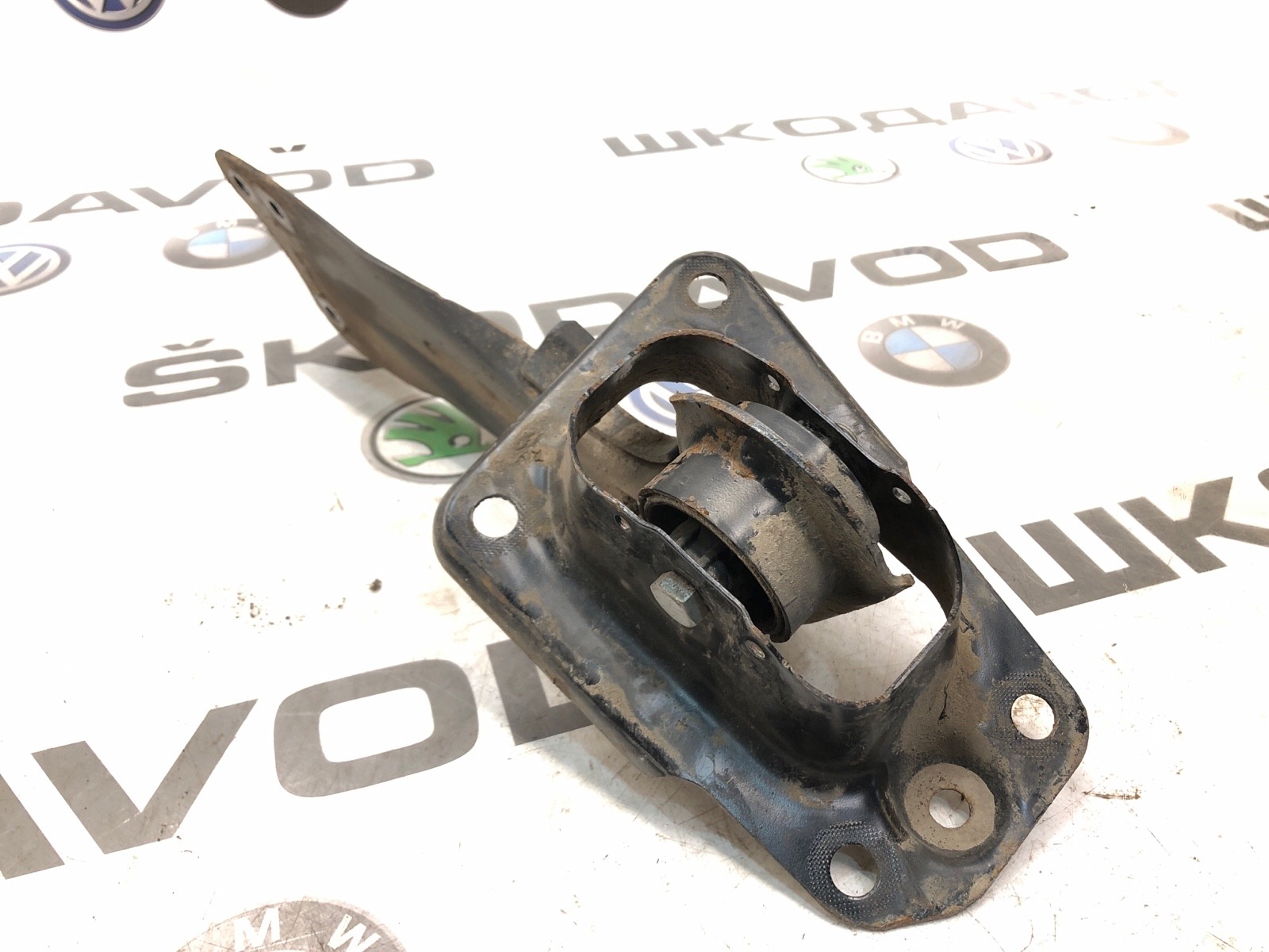 Рычаг продольный, 1000 рублей, Москва