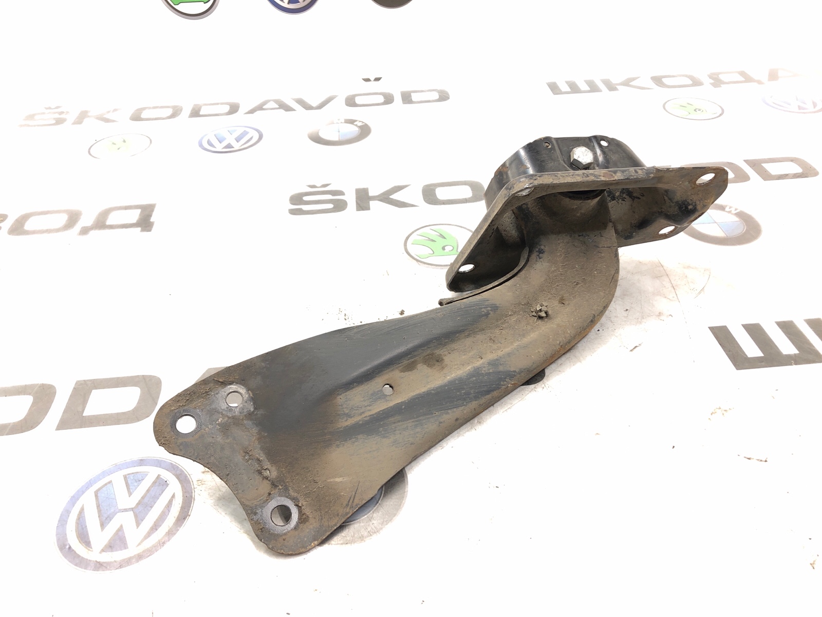 Рычаг продольный, 1000 рублей, Москва