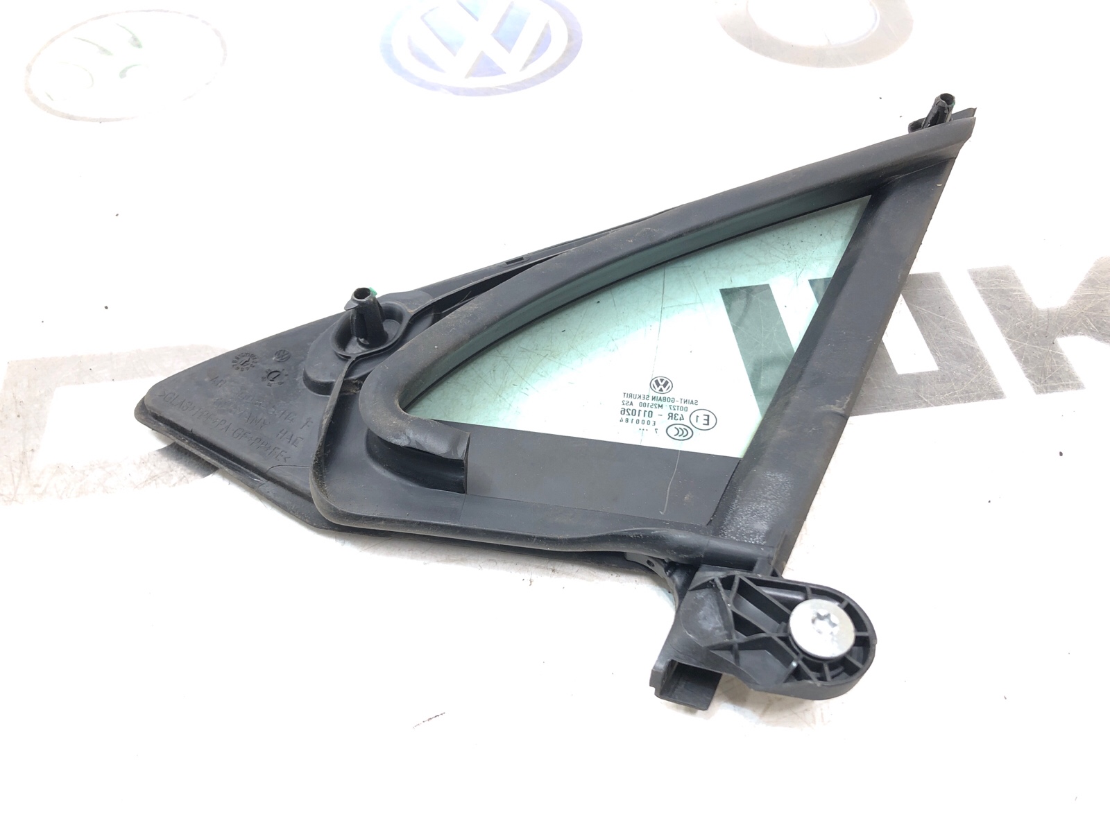 форточка двери, 2000 рублей, Москва