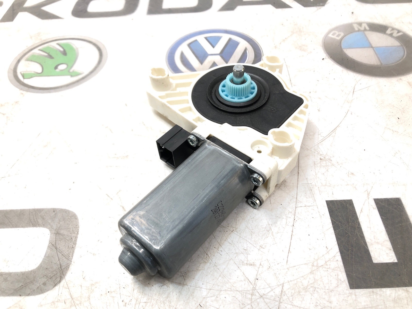 мотор стеклоподъемника, 1000 рублей, Москва