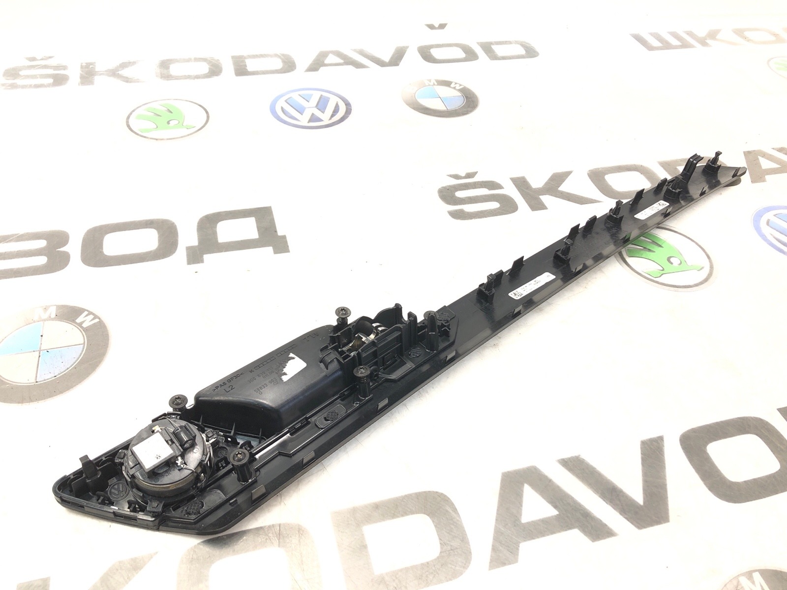 Декор обшивки карты двери, 2000 рублей, Москва