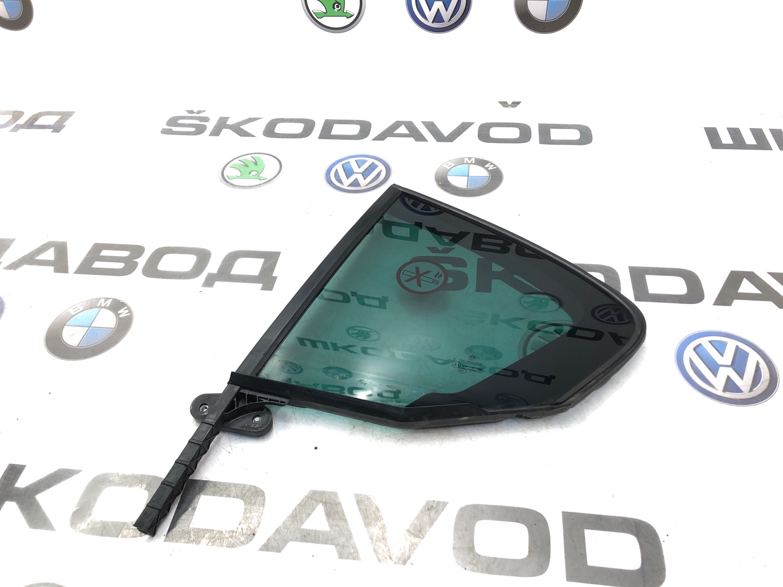 форточка двери, 3000 рублей, Москва