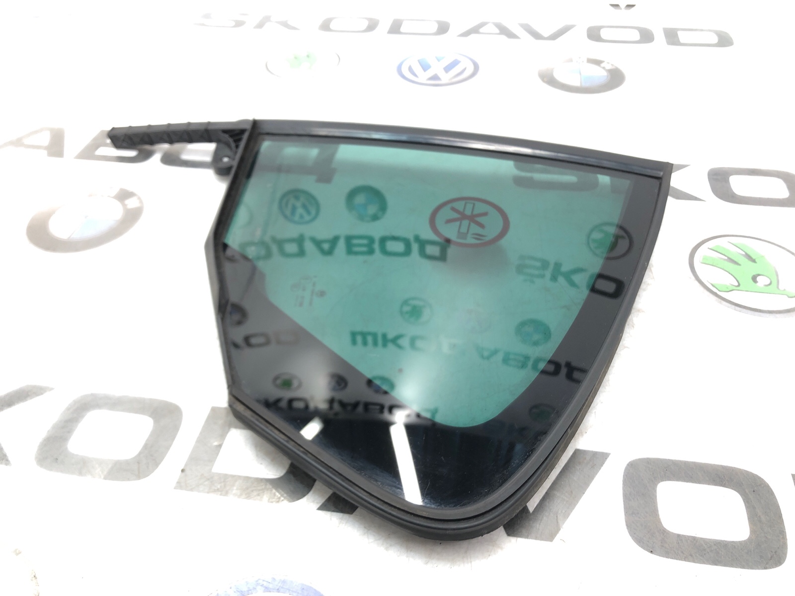 форточка двери, 3000 рублей, Москва