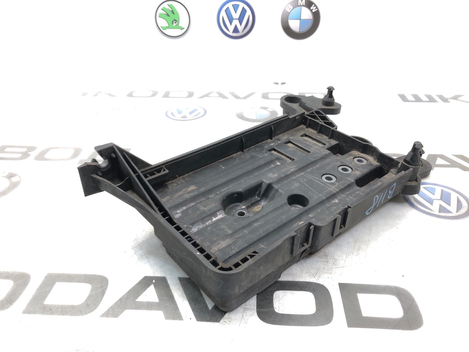 Площадка аккумулятора (АКБ), 1000 рублей, Москва