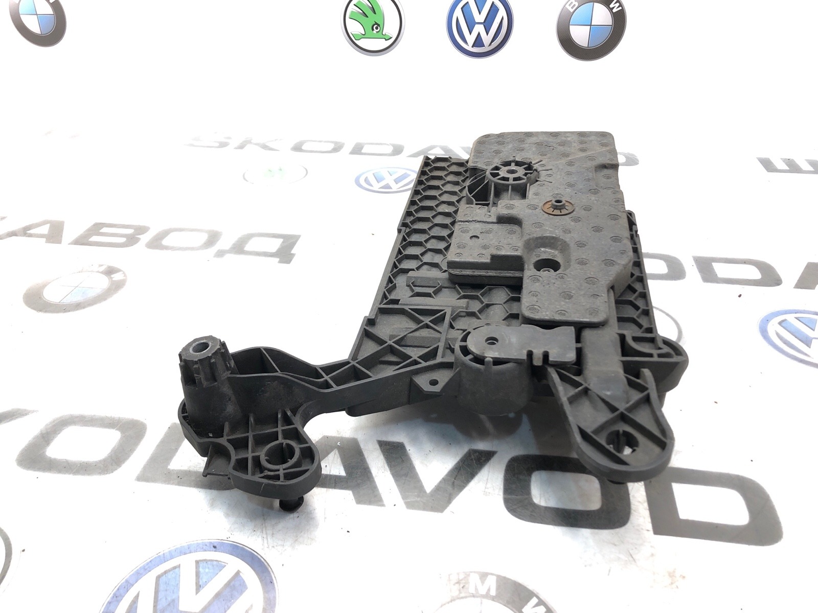 Площадка аккумулятора (АКБ), 1000 рублей, Москва