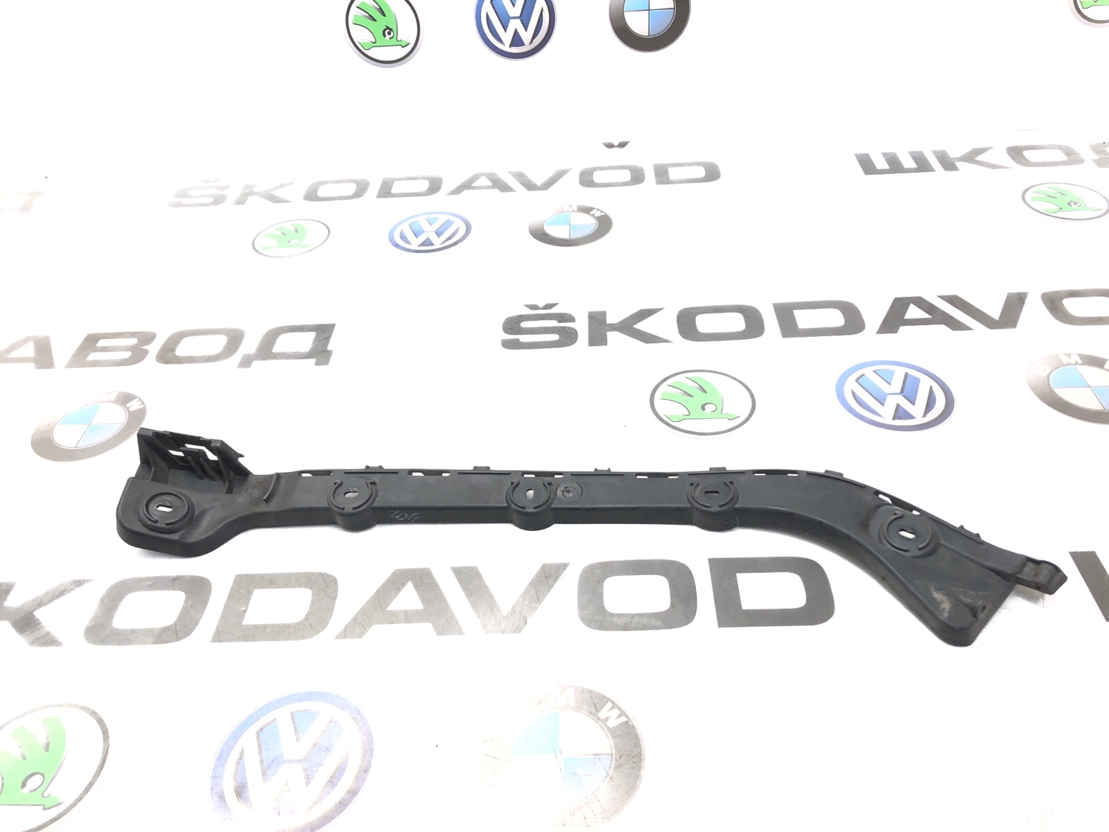 Направляющая бампера, 1000 рублей, Москва