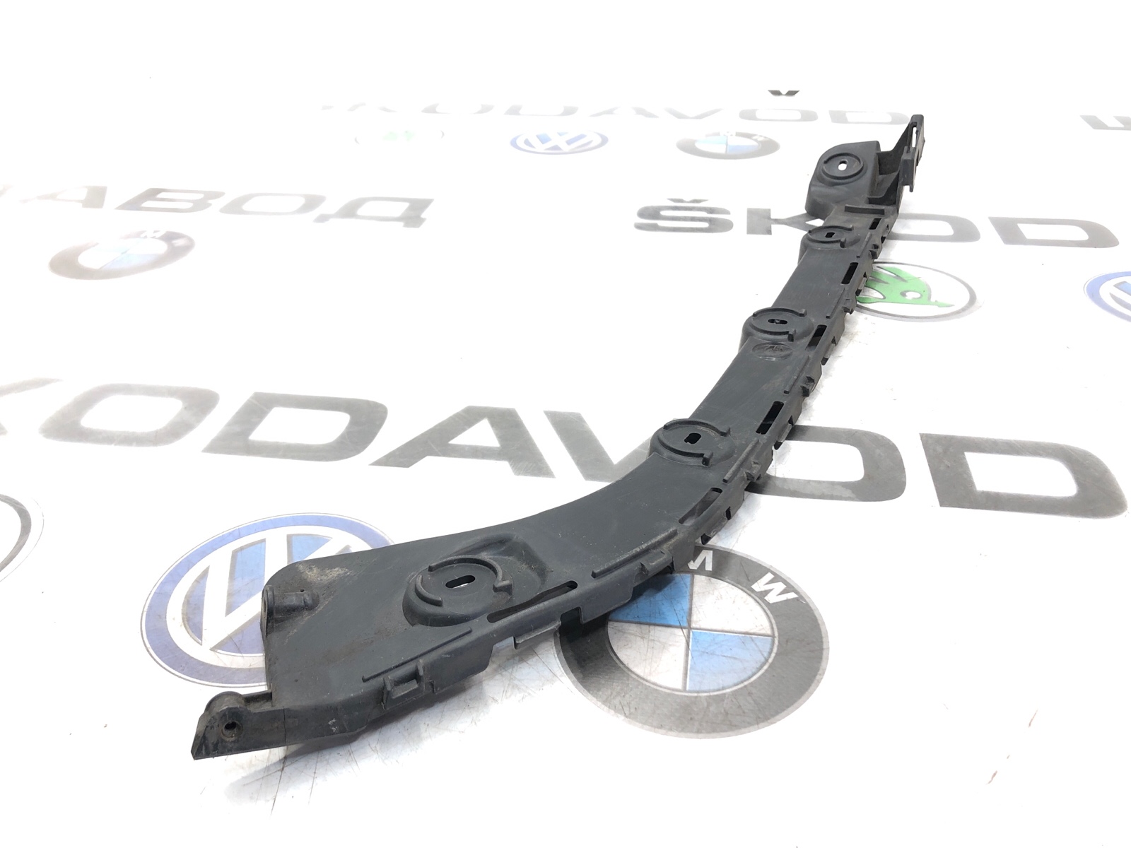 Направляющая бампера, 1000 рублей, Москва