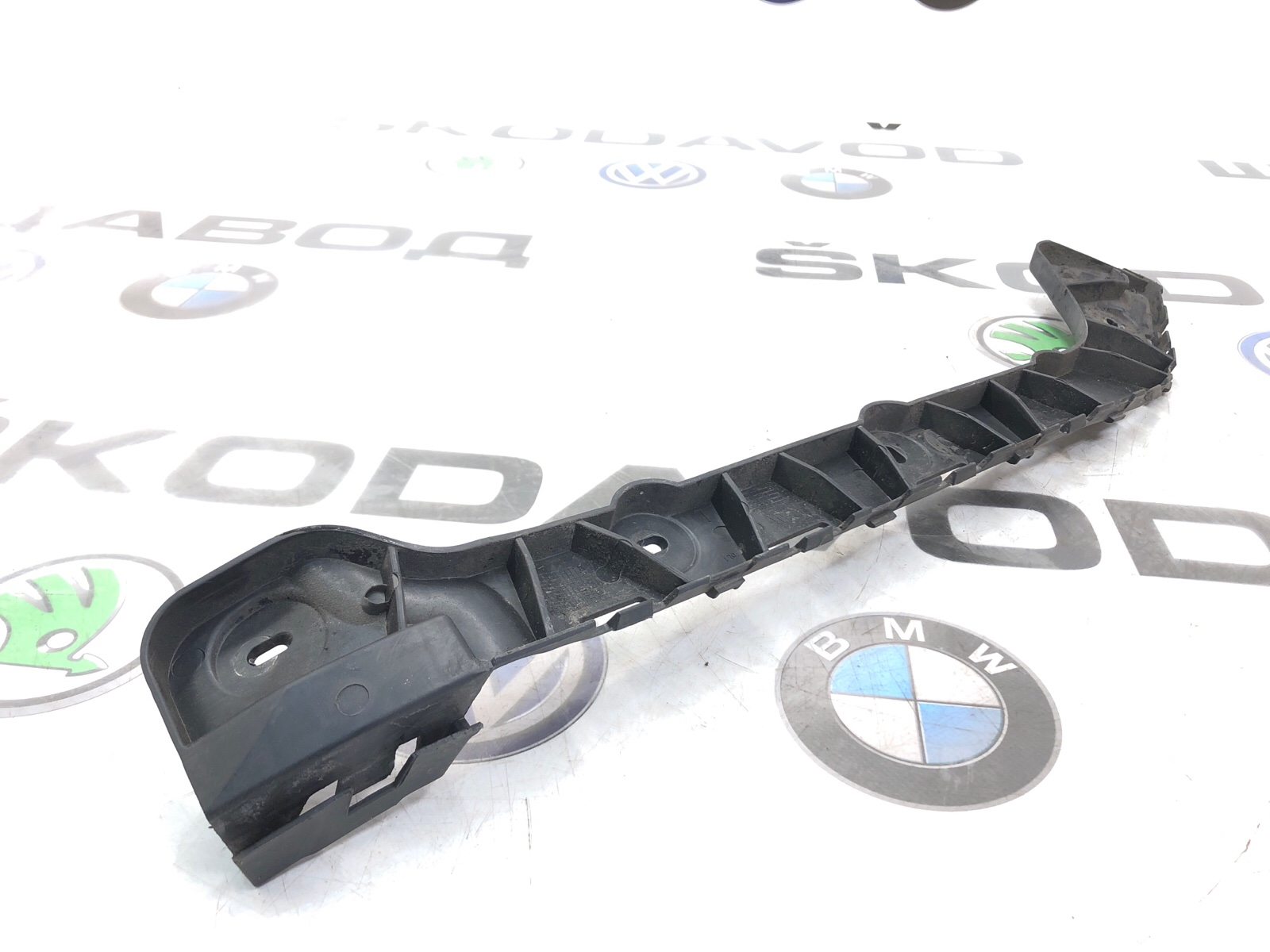 Направляющая бампера, 1000 рублей, Москва