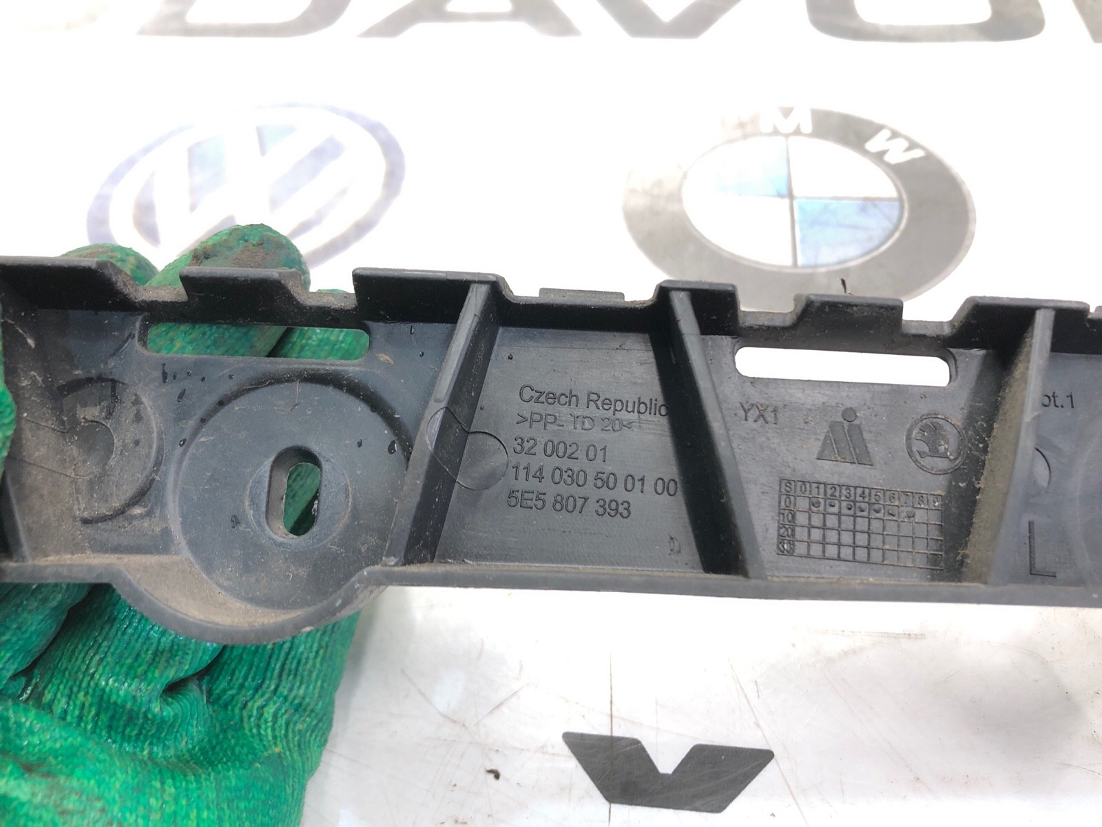 Направляющая бампера, 1000 рублей, Москва