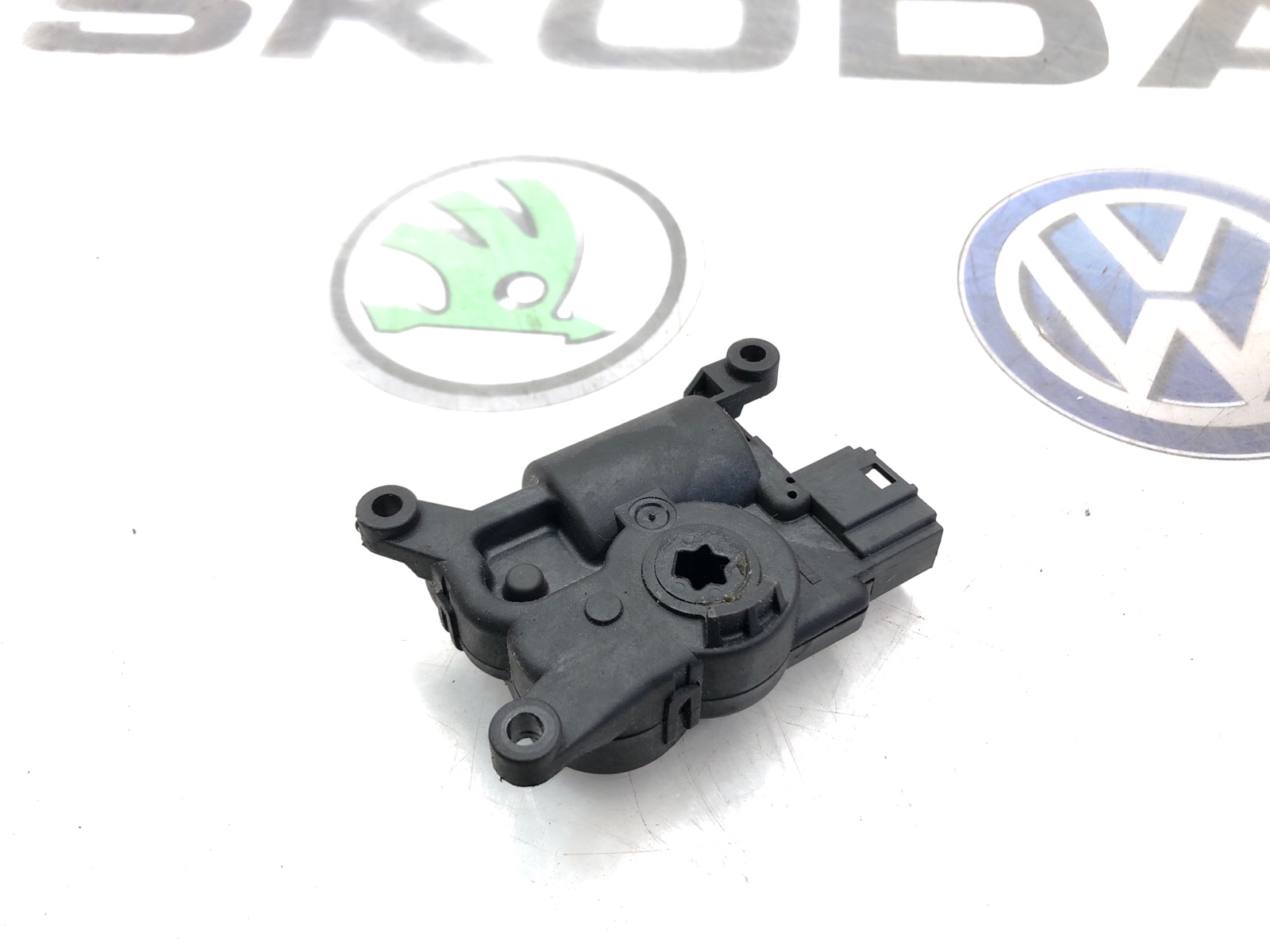 Сервопривод заслонки печки, 2000 рублей, Москва