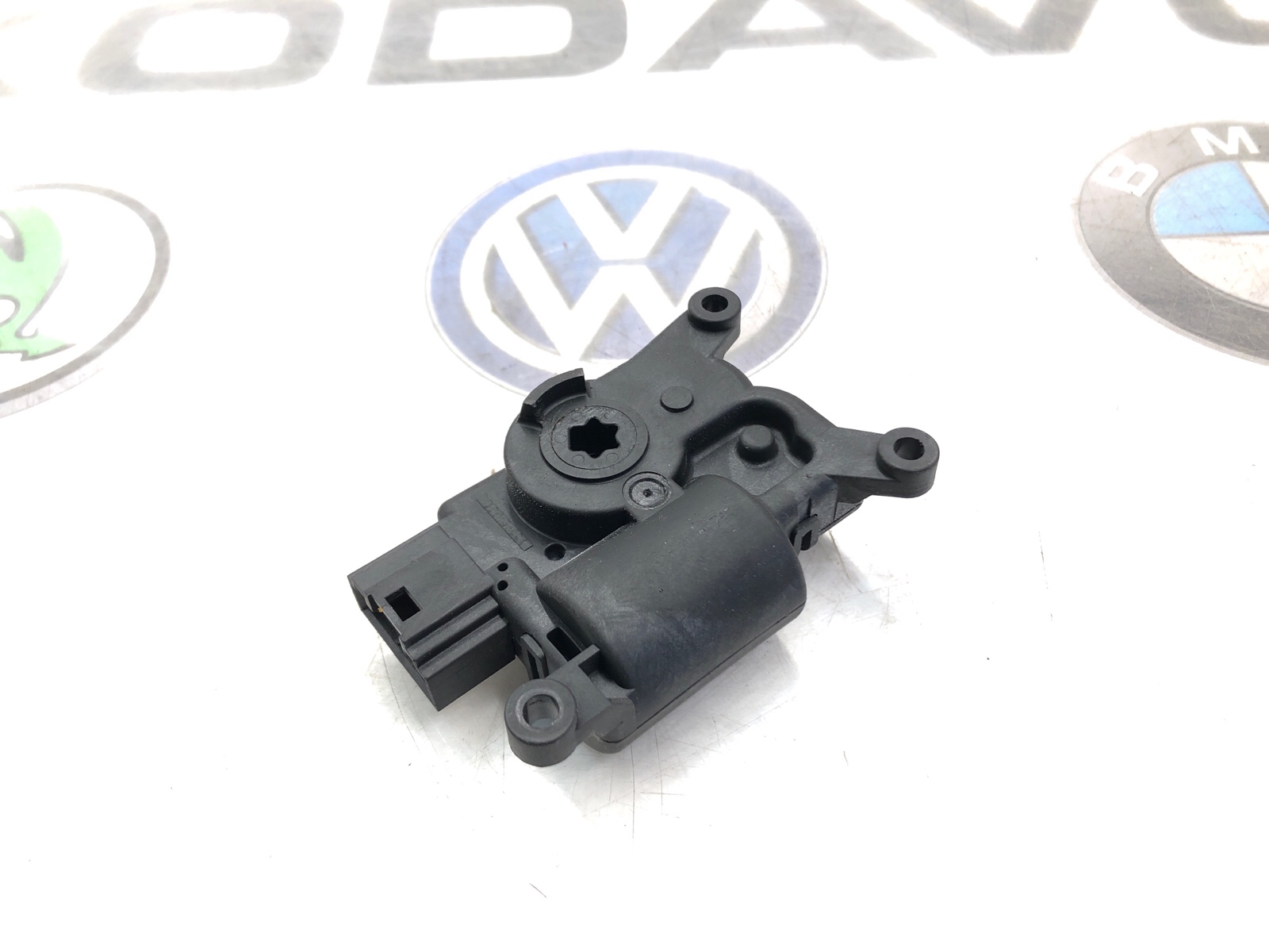 Сервопривод заслонки печки, 2000 рублей, Москва