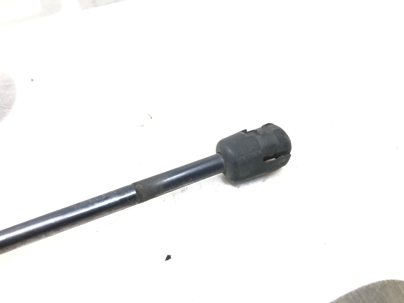 Амортизатор крышки багажника, 500 рублей, Москва