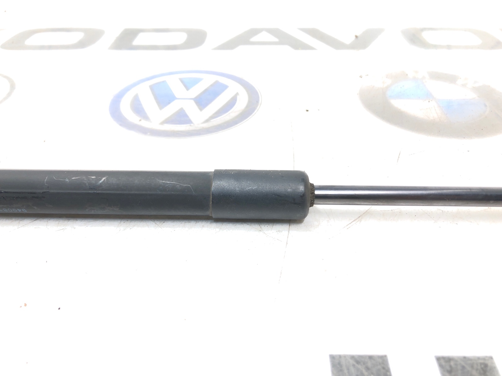 Амортизатор крышки багажника, 500 рублей, Москва