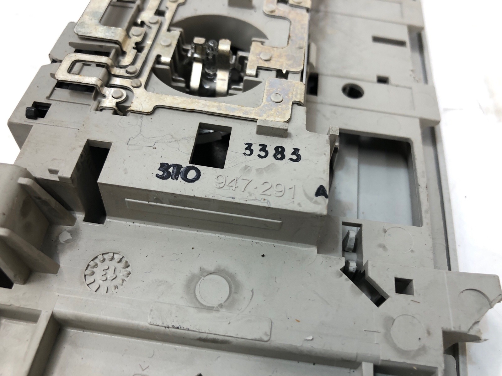 Плафон освещения салона, 750 рублей, Москва