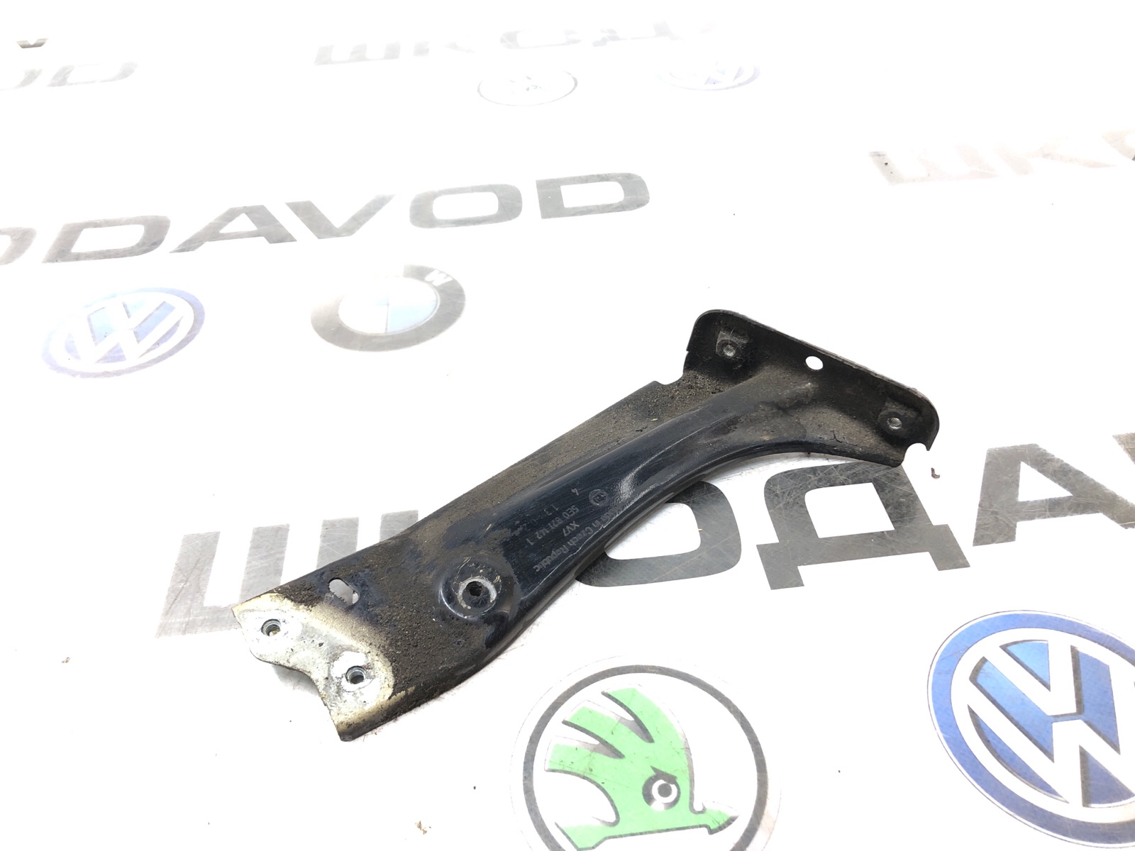 Кронштейн крыла, 500 рублей, Москва