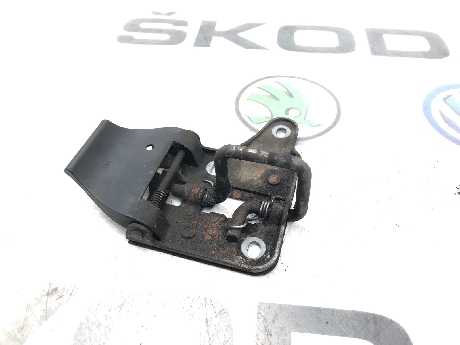 крюк капота, 2500 рублей, Москва