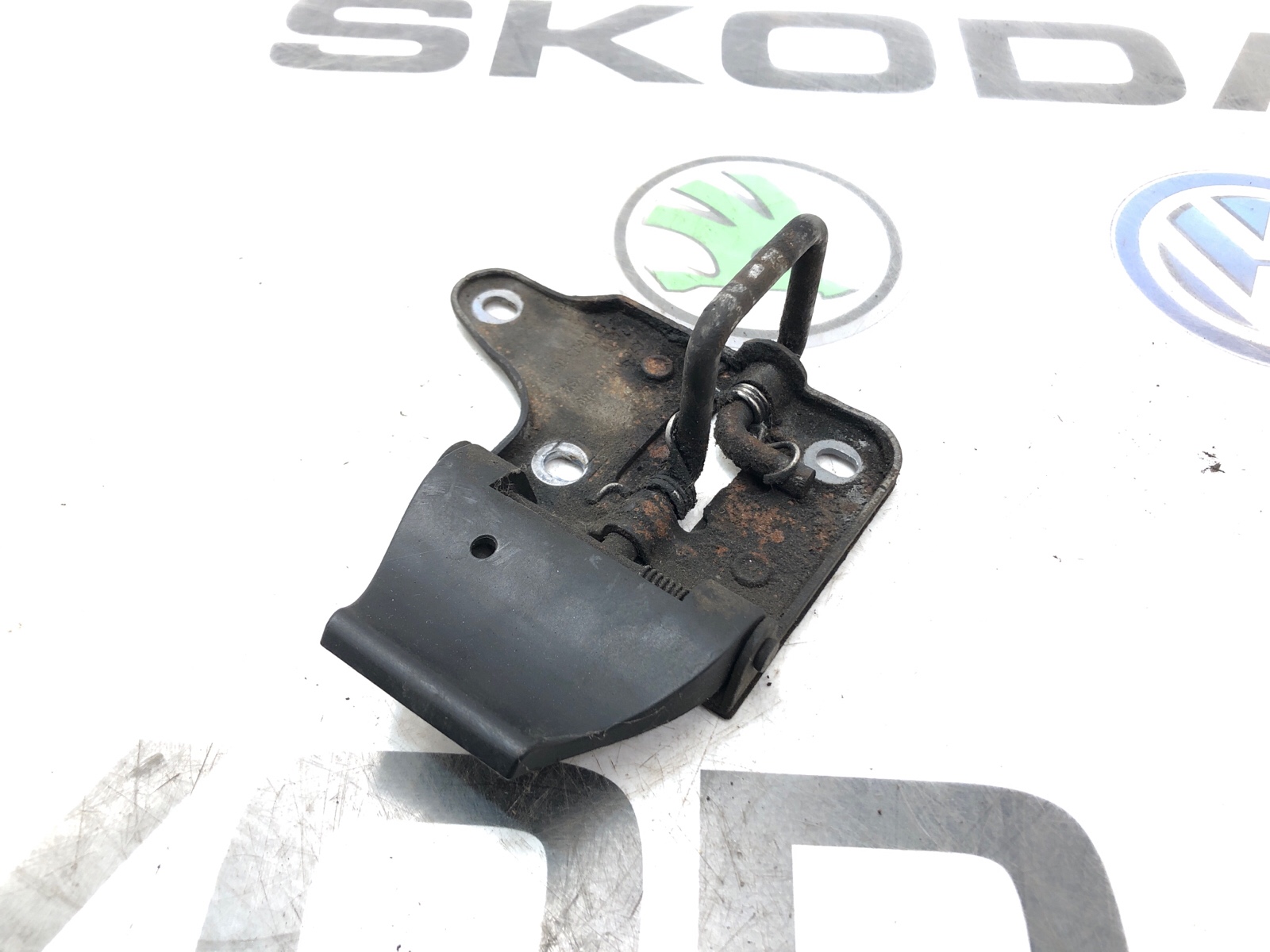 крюк капота, 2500 рублей, Москва