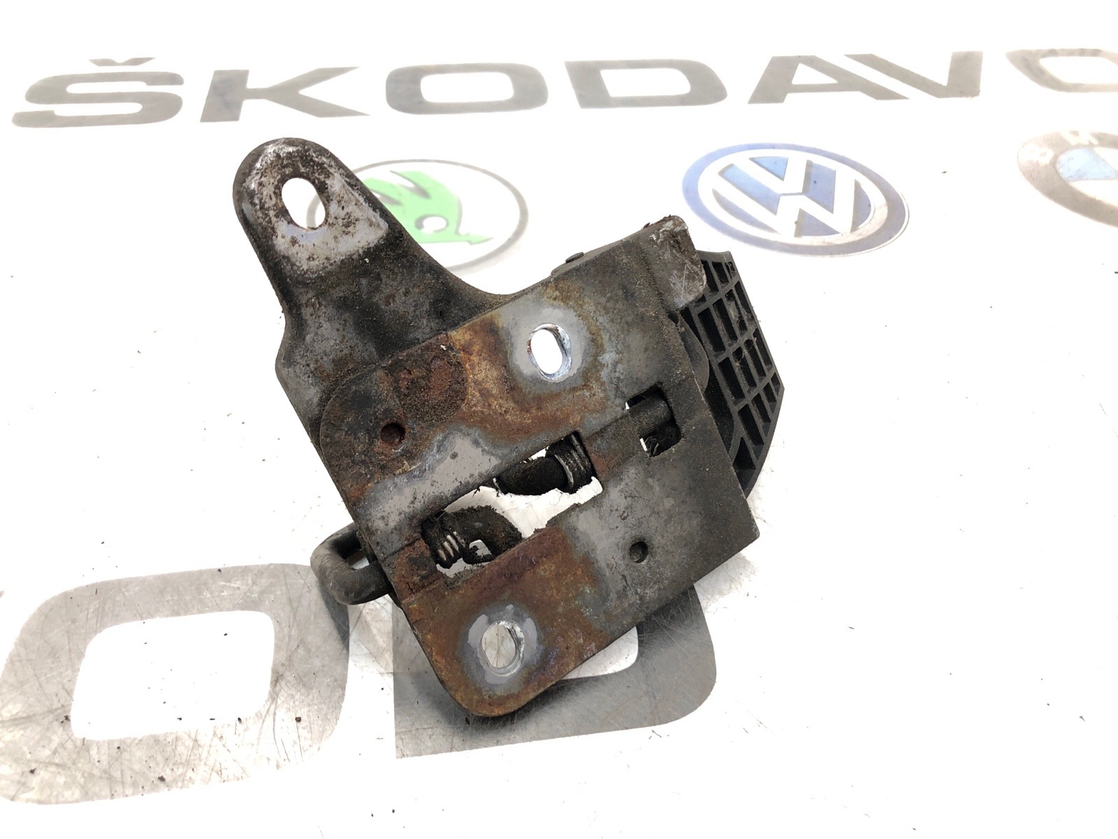 крюк капота, 2500 рублей, Москва