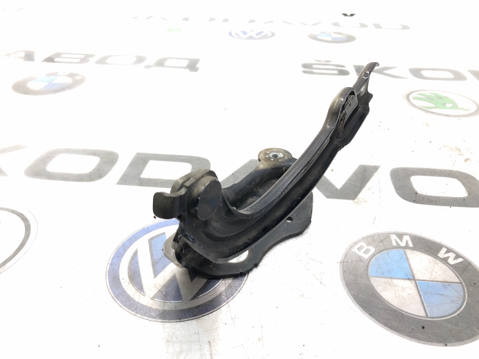 петля капота, 2000 рублей, Москва