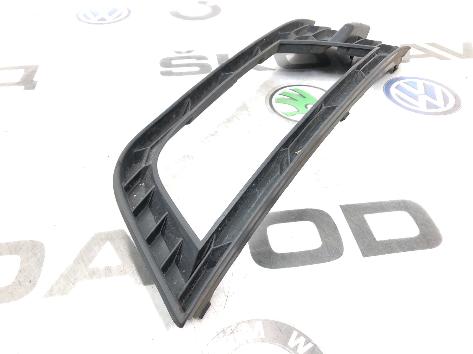 Накладка противотуманной фары ПТФ, 1000 рублей, Москва