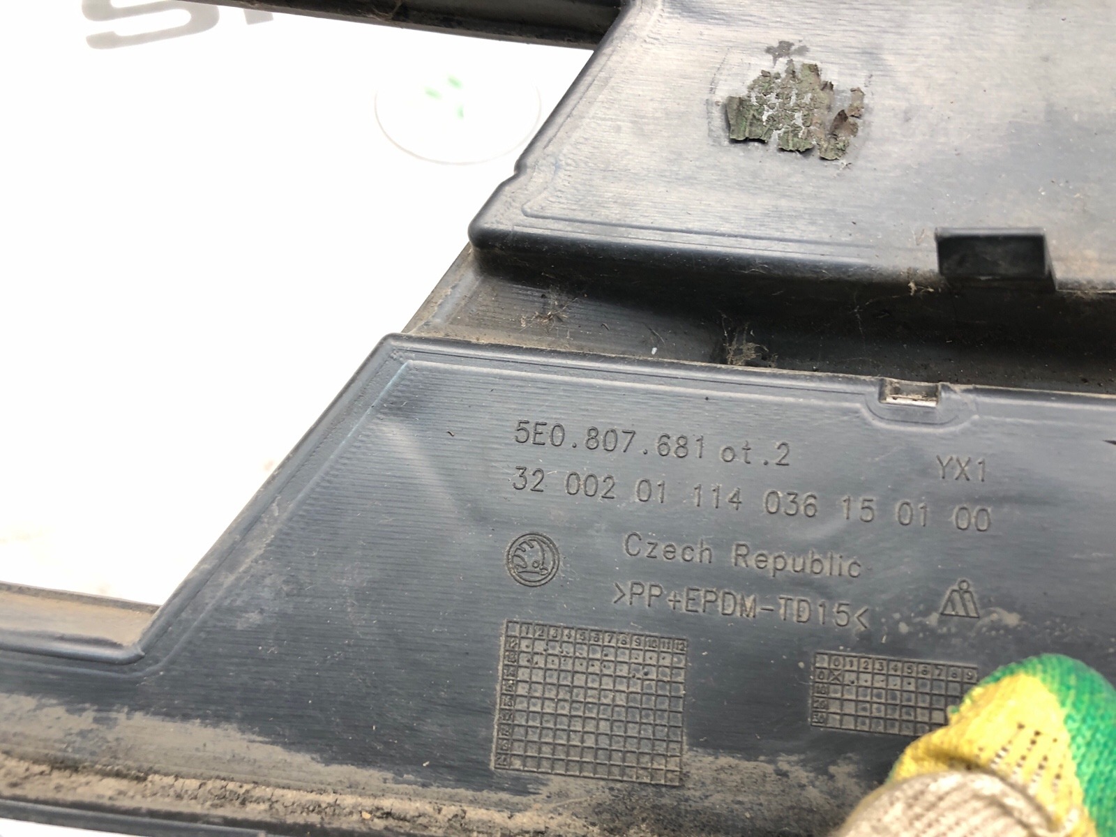 Накладка противотуманной фары ПТФ, 1000 рублей, Москва