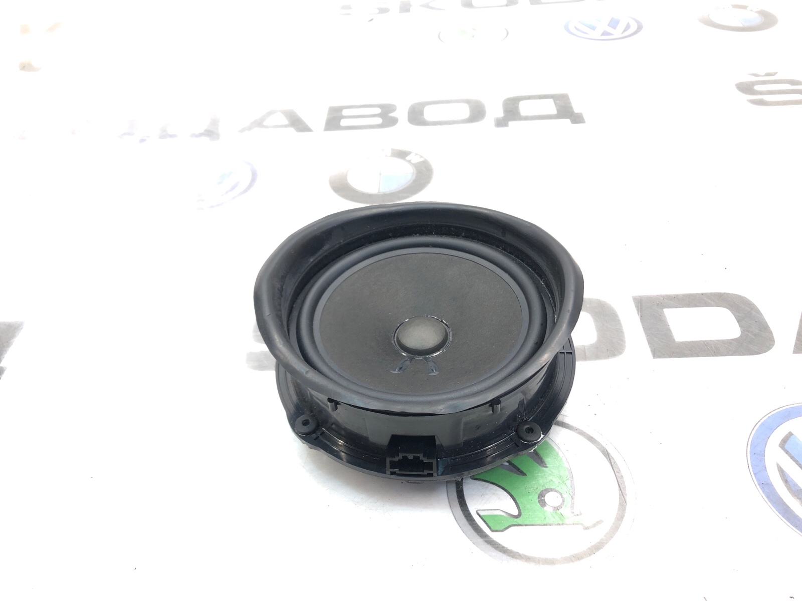 Динамик, 2000 рублей, Москва