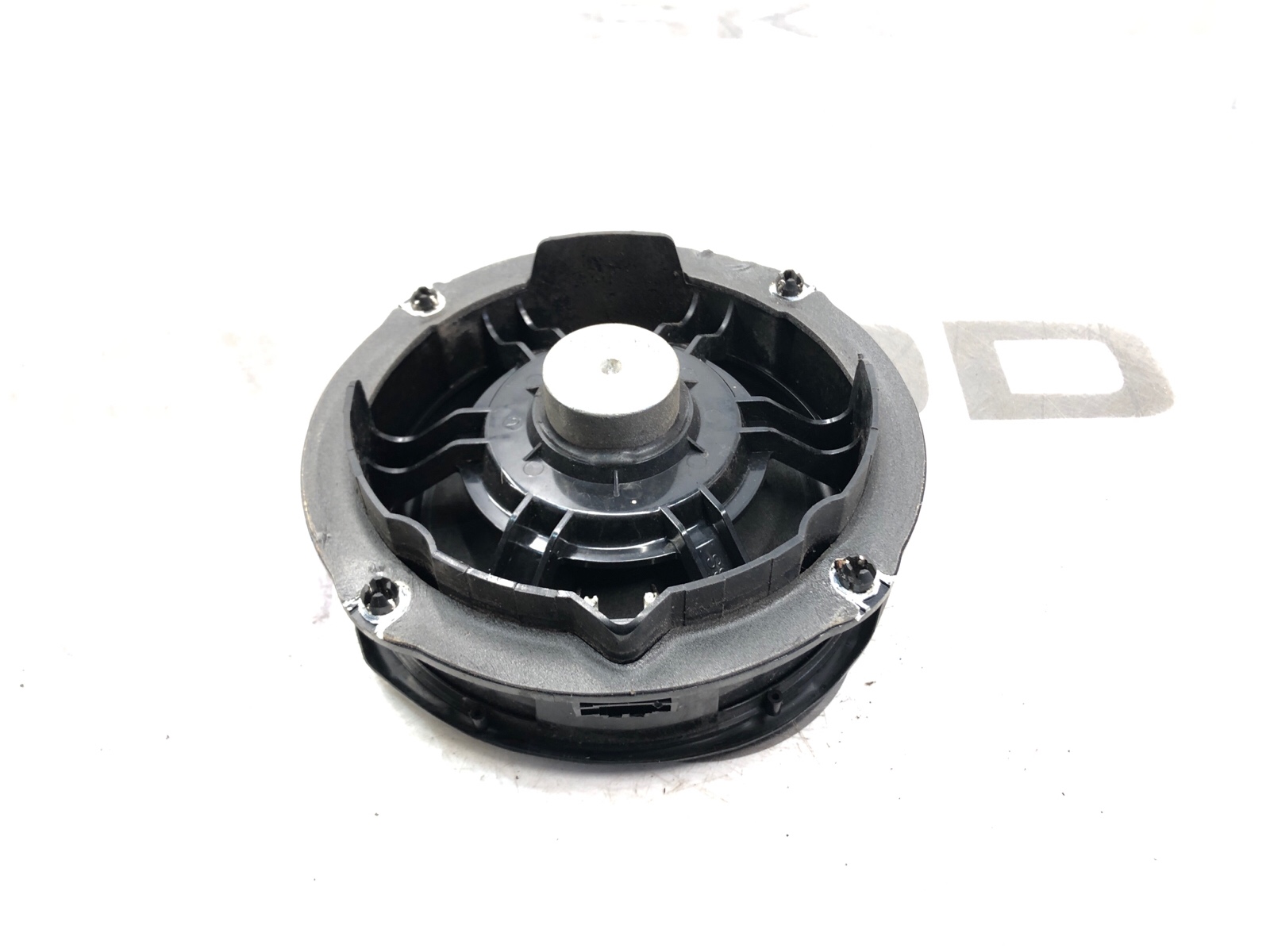 Динамик, 2000 рублей, Москва