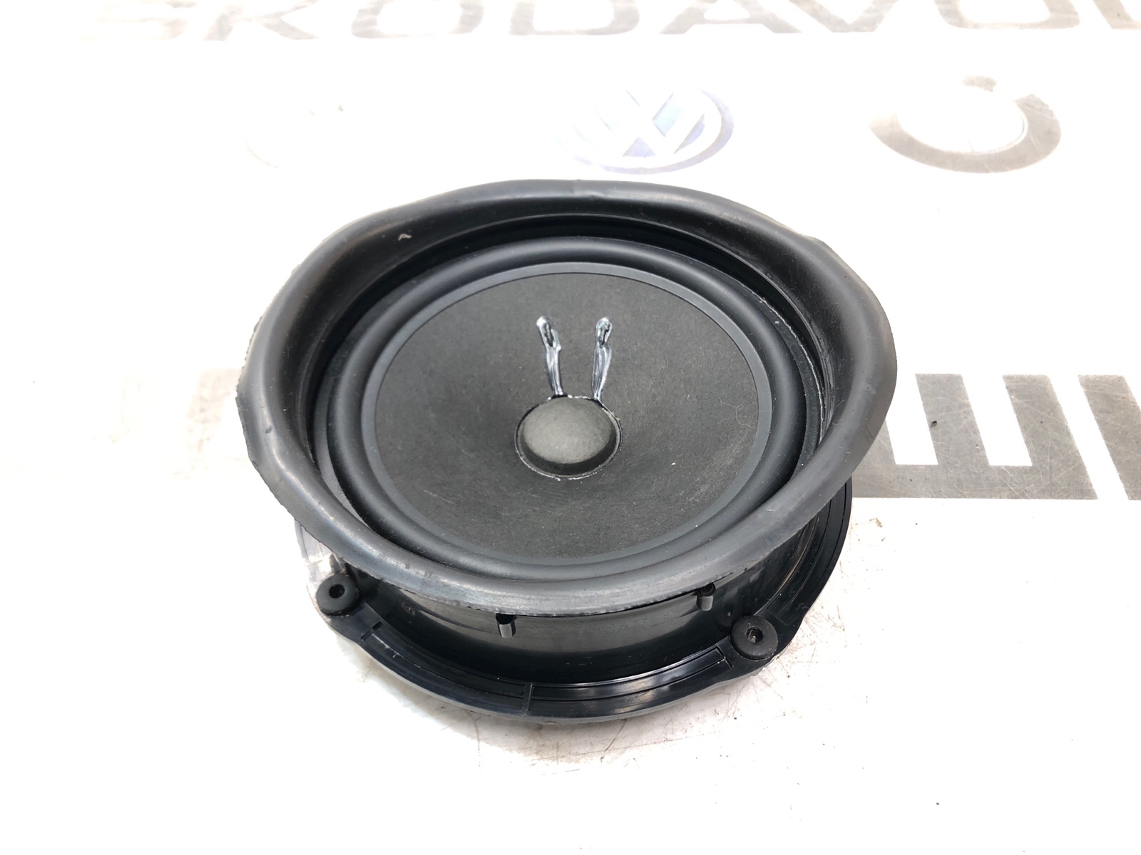 Динамик, 2000 рублей, Москва