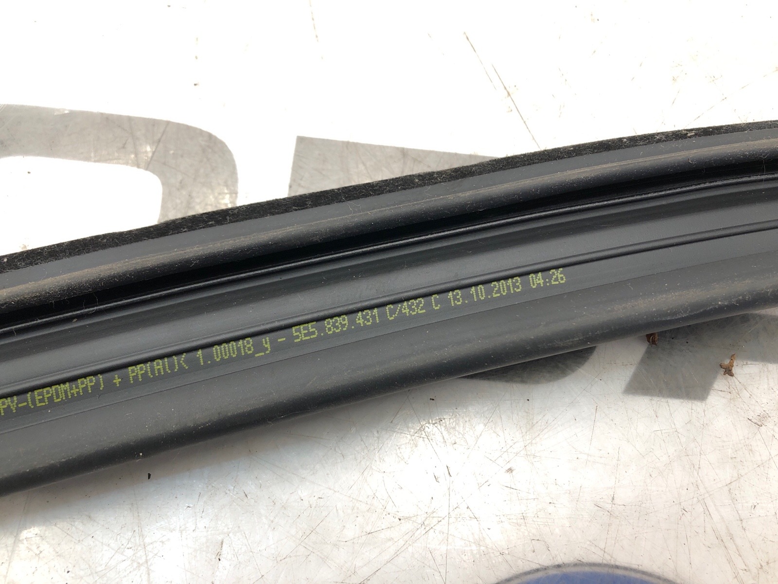 Уплотнитель стекла, 2000 рублей, Москва