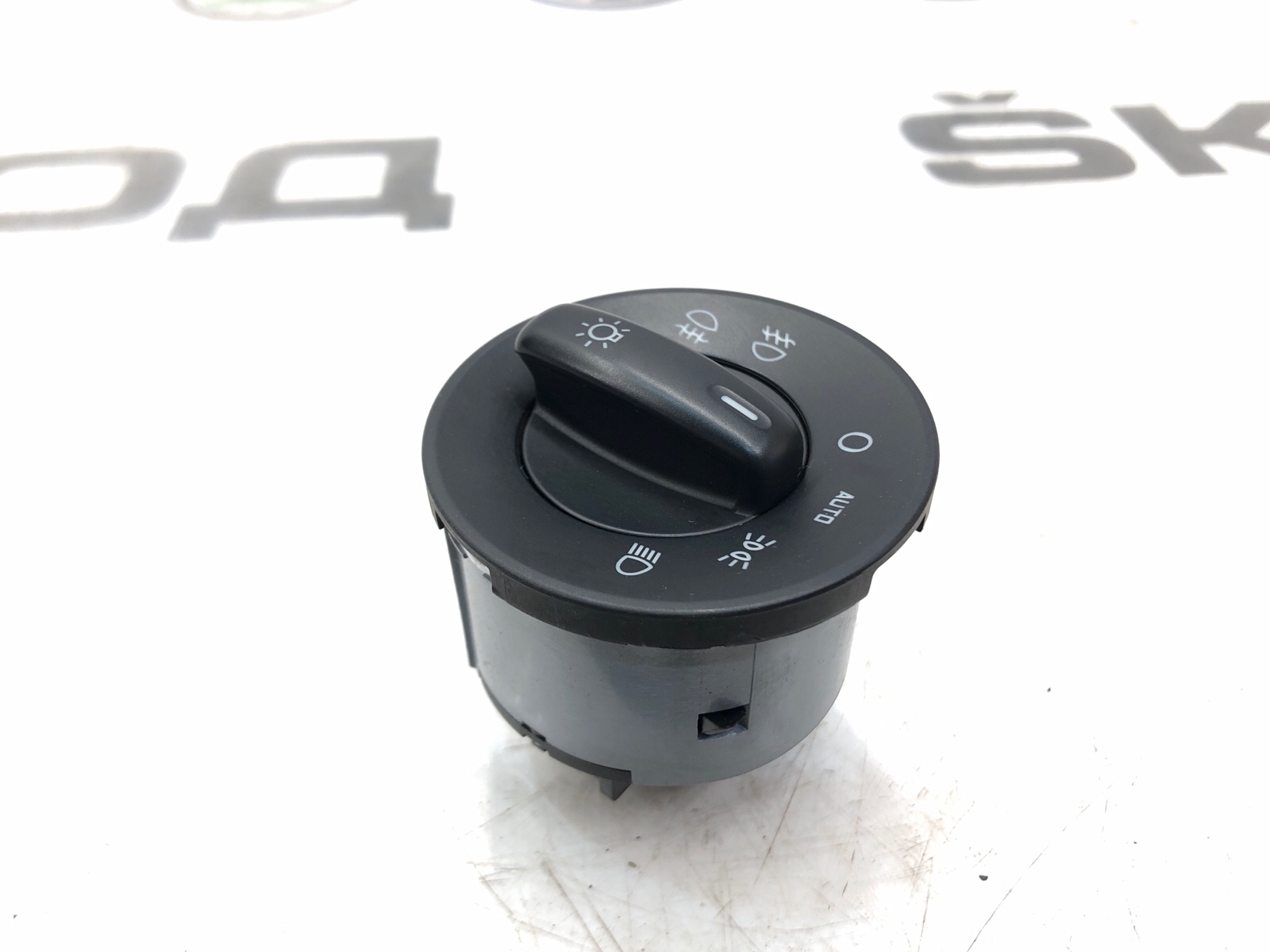 Переключатель света фар, 2500 рублей, Москва