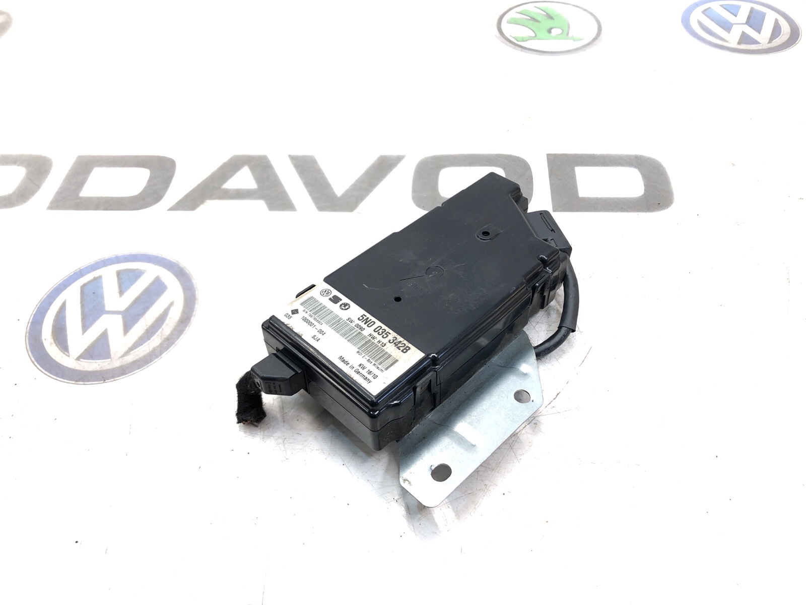 Блок управления мультимедиа, 1000 рублей, Москва