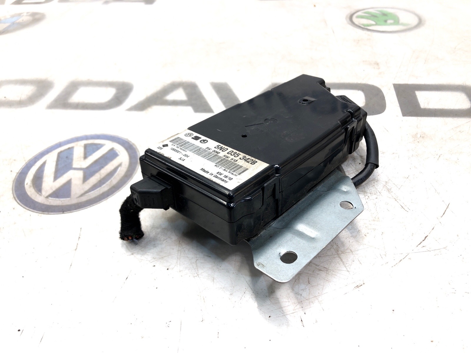 Блок управления мультимедиа, 1000 рублей, Москва