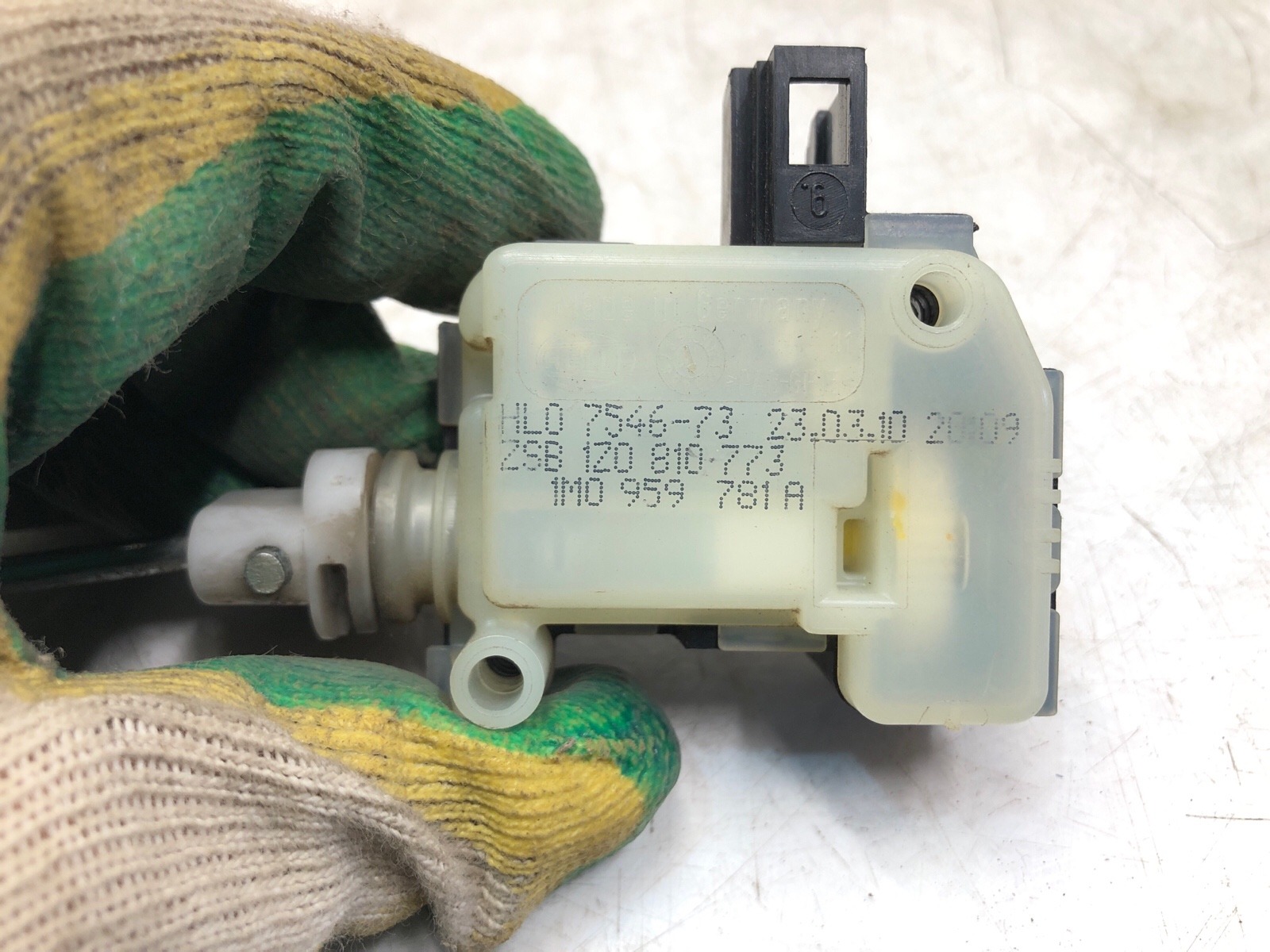 Активатор лючка бензобака, 500 рублей, Москва