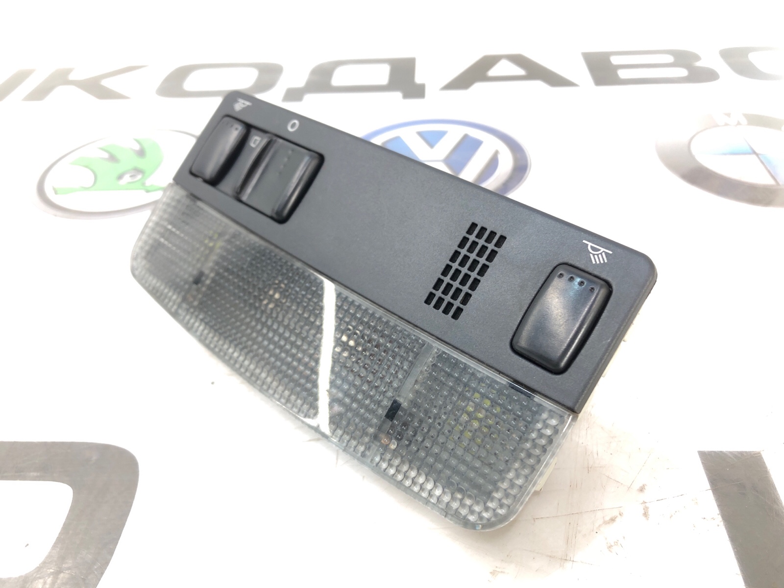 Плафон освещения салона, 5000 рублей, Москва