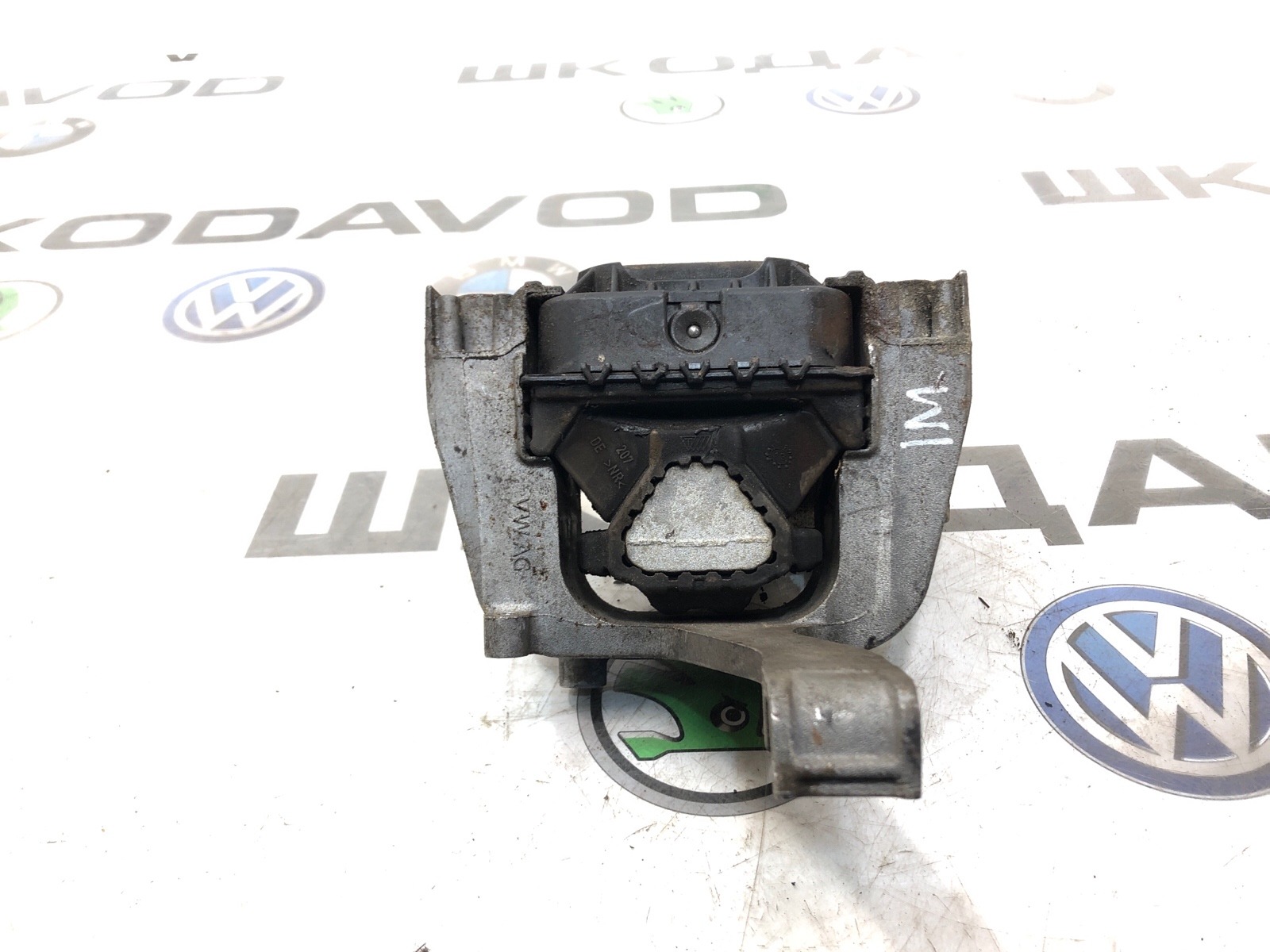 Опора двигателя, 1000 рублей, Москва