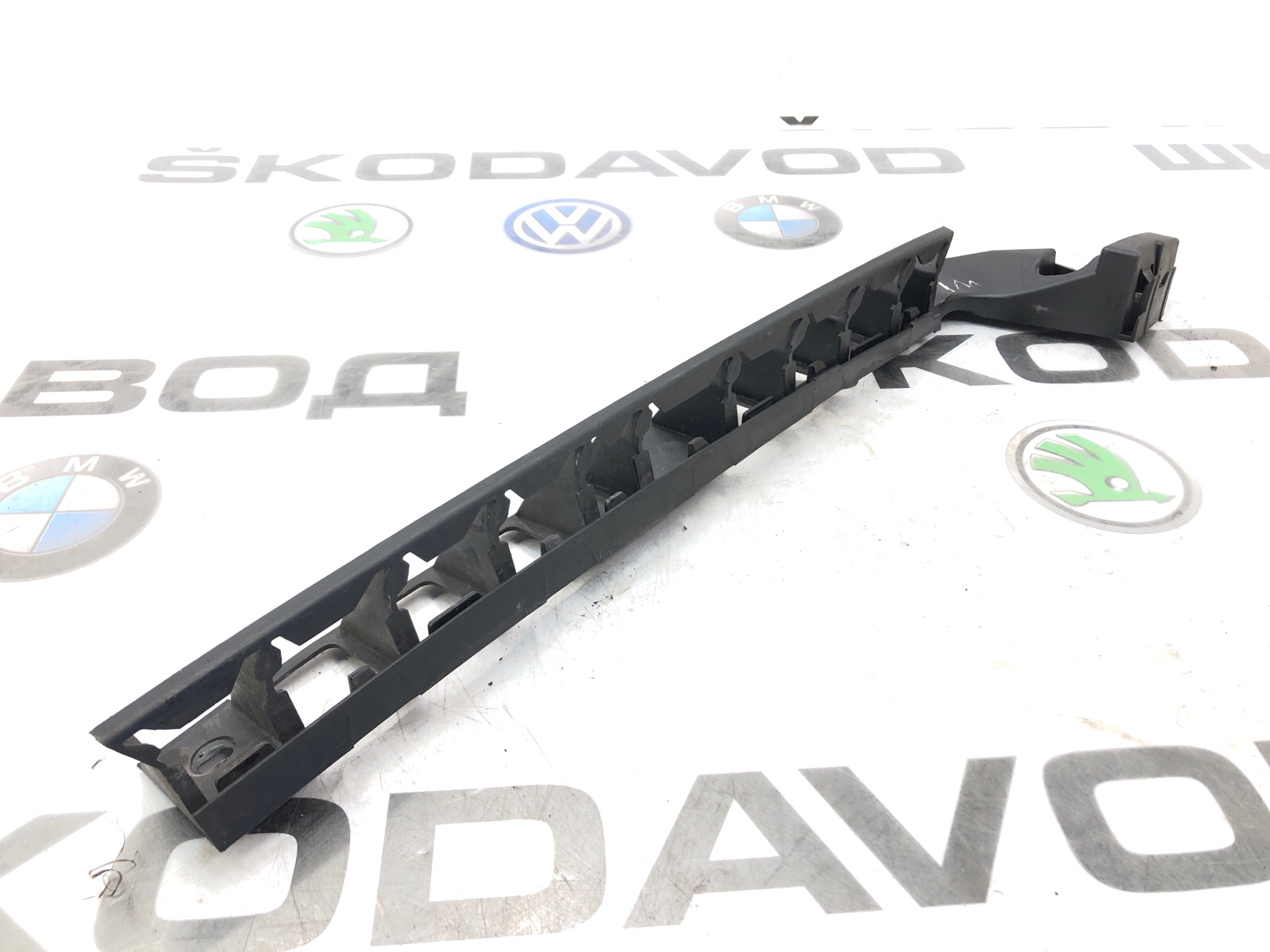 Направляющая бампера, 1500 рублей, Москва