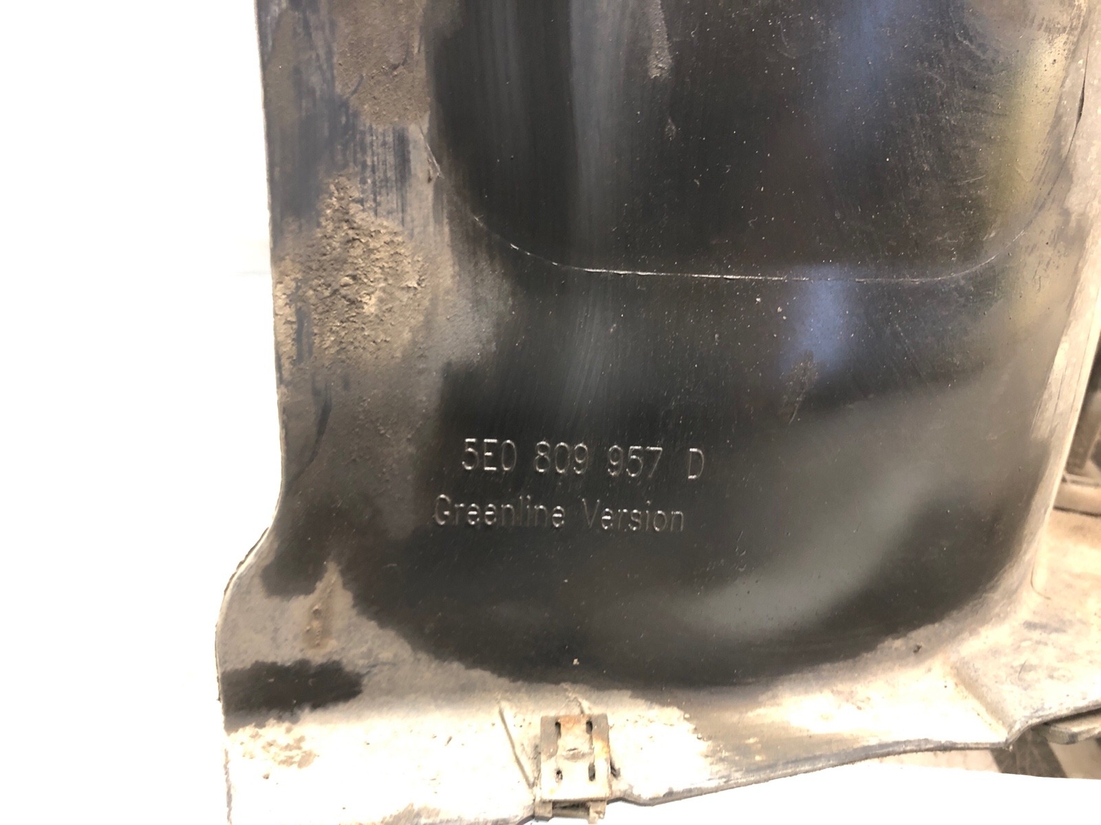 подкрылок, 4000 рублей, Москва