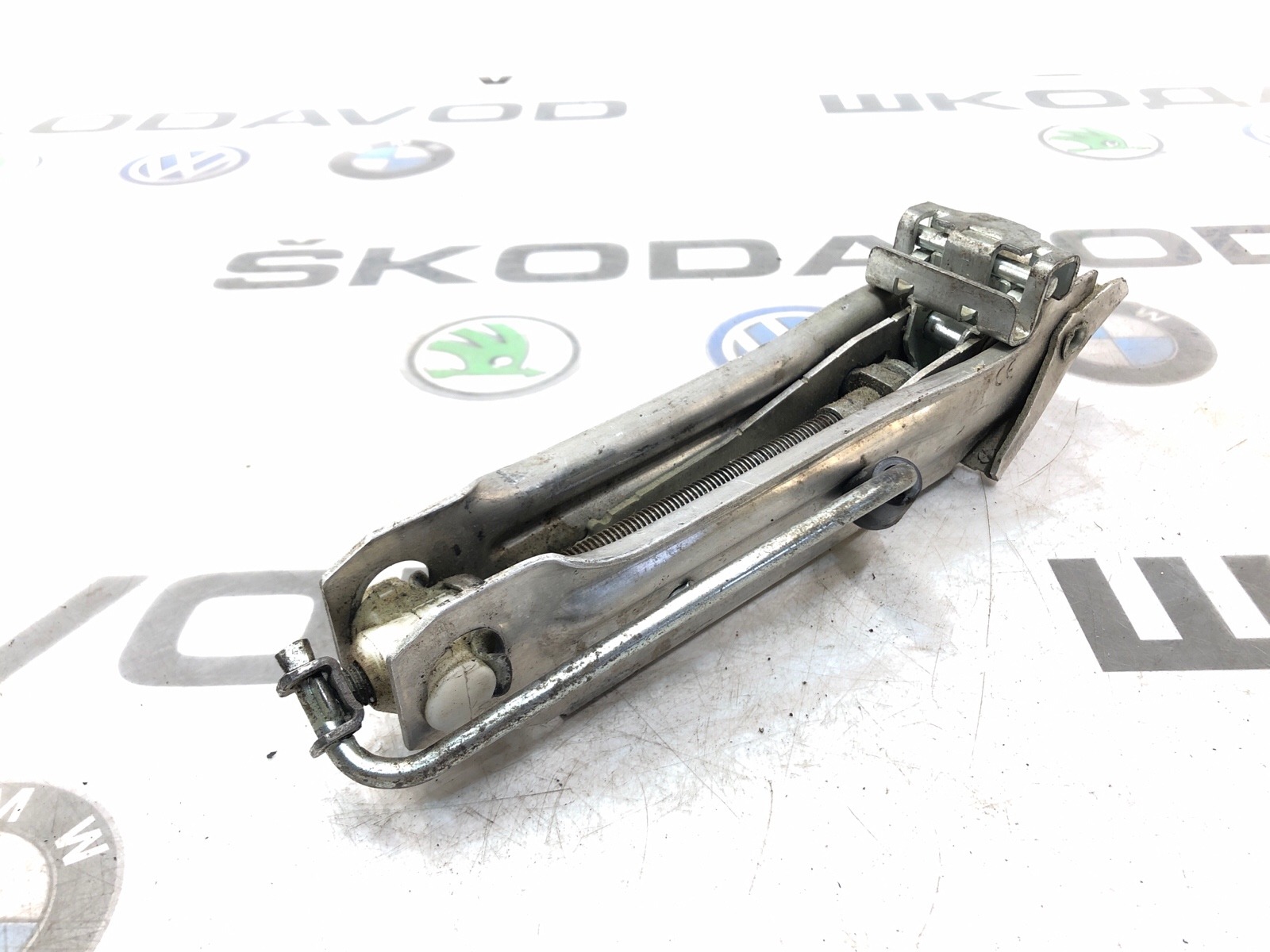 домкрат, 2500 рублей, Москва