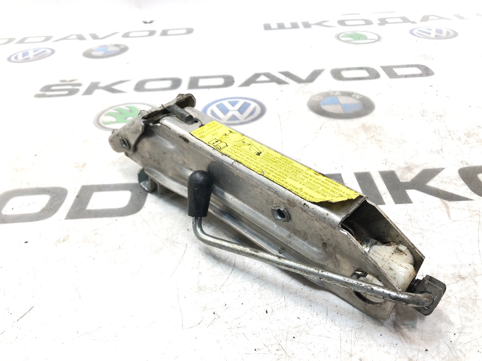 домкрат, 2500 рублей, Москва