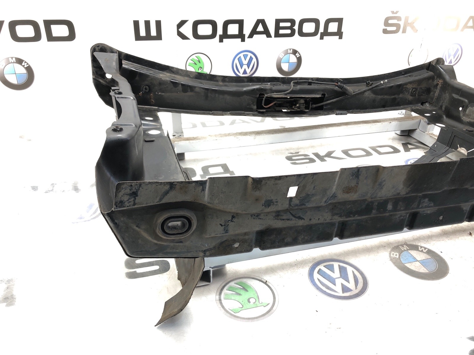 Телевизор Рамка радиатора, 15000 рублей, Москва