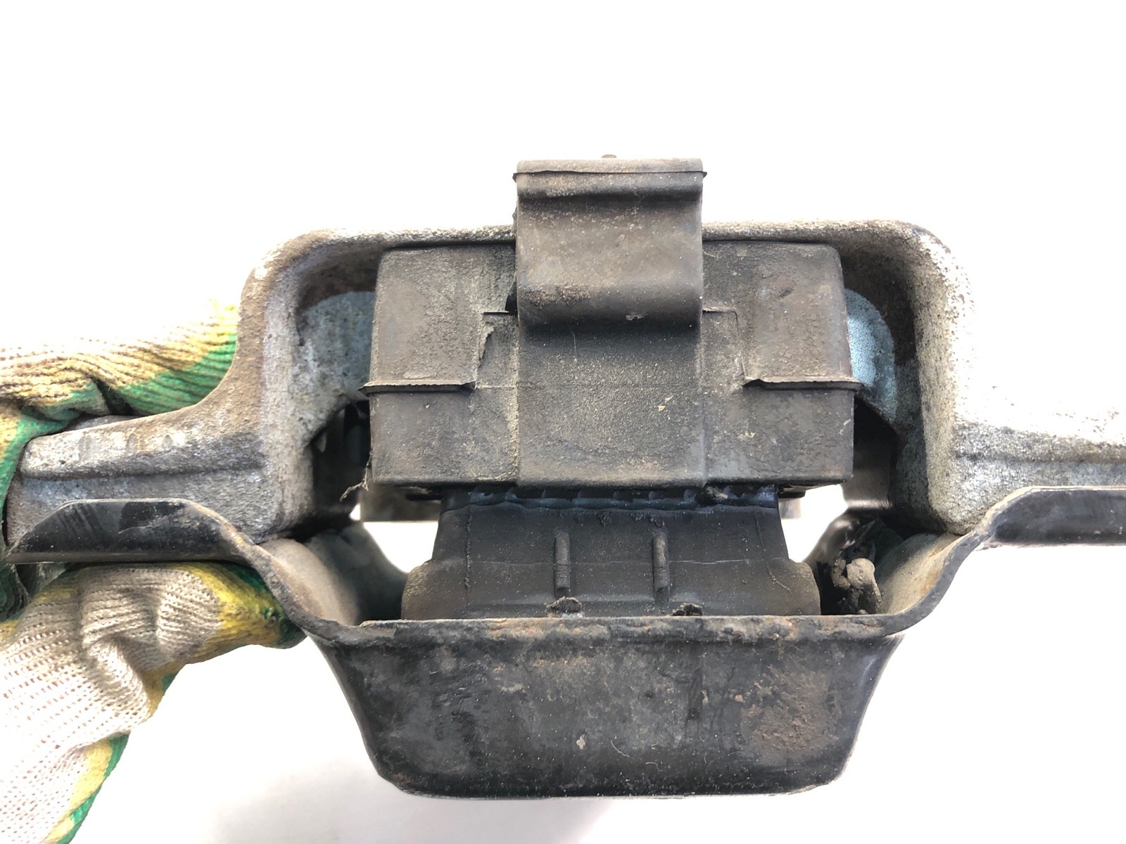 Опора МКПП, 1000 рублей, Москва