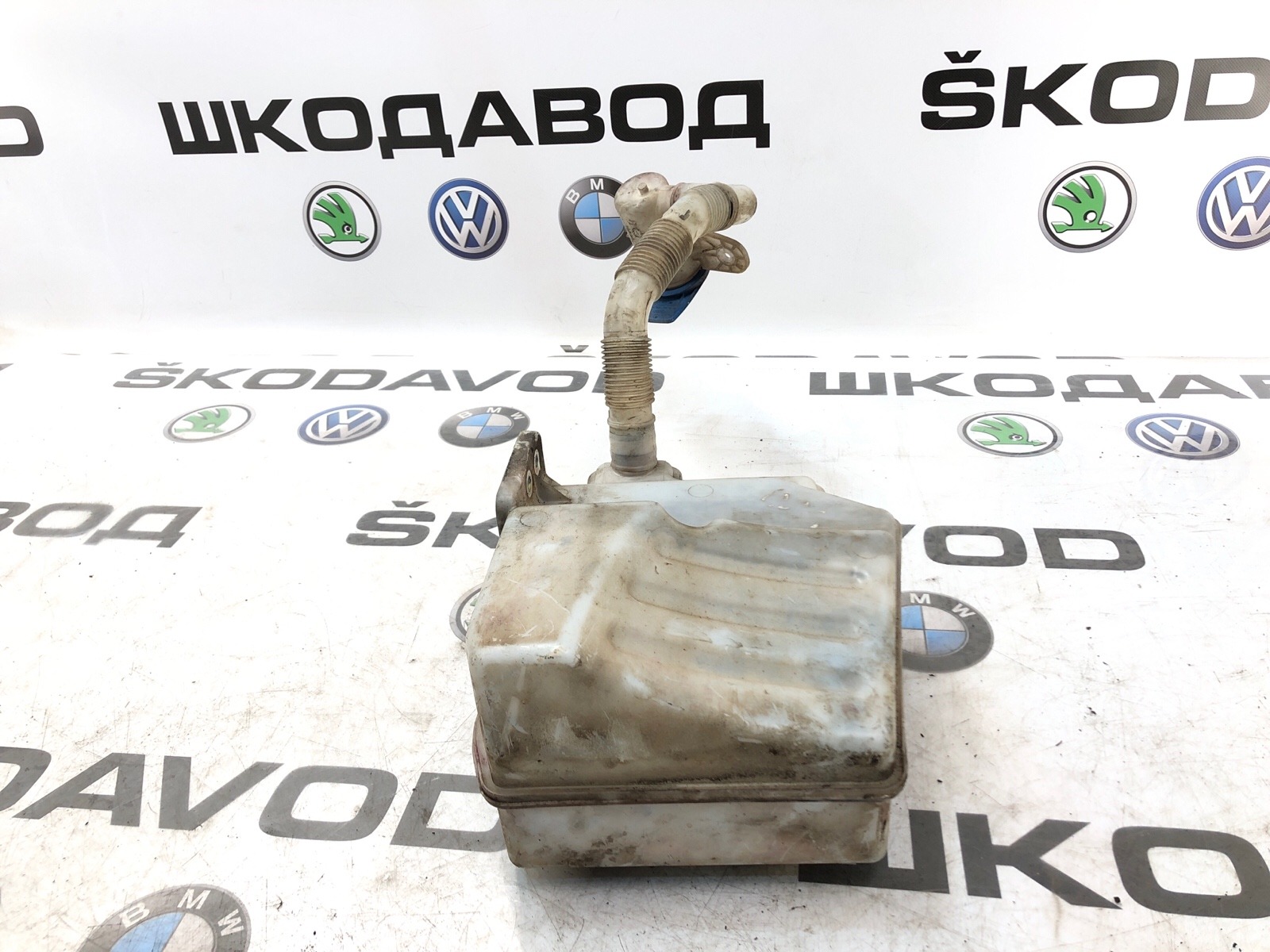 бачок омывателя, 2500 рублей, Москва