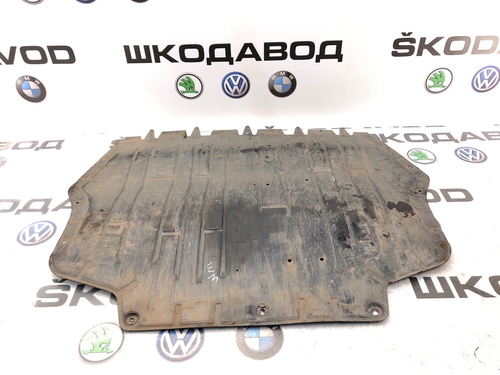 Пыльник двигателя, 2500 рублей, Москва