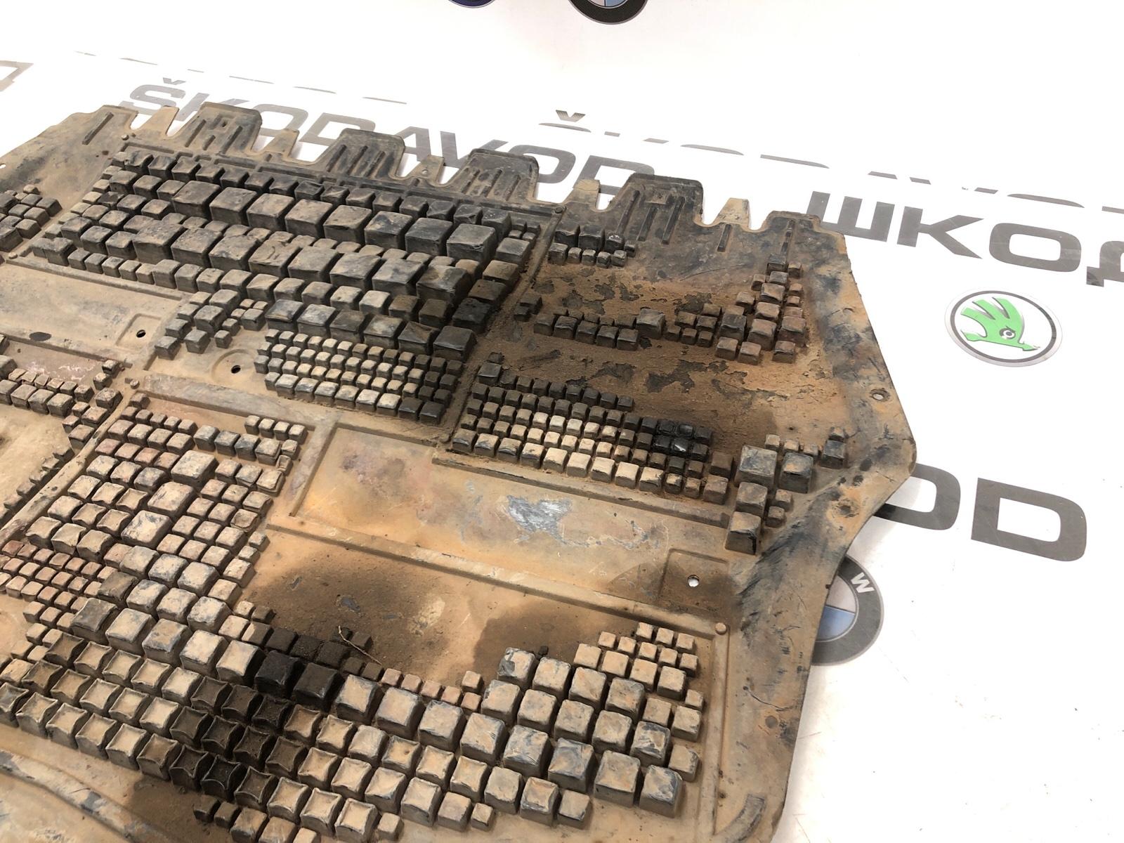 Пыльник двигателя, 2500 рублей, Москва